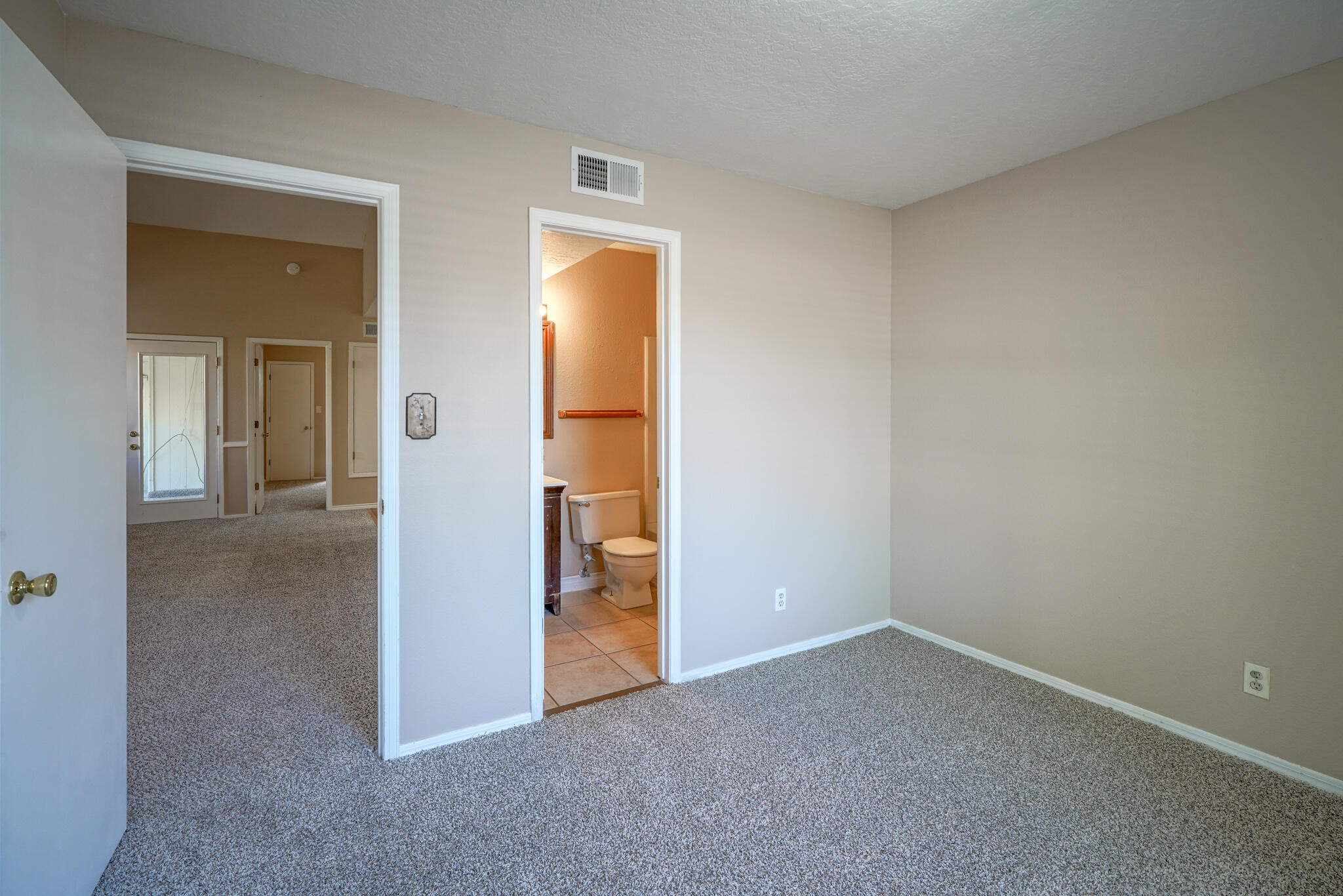 5048 Bogart Street NW