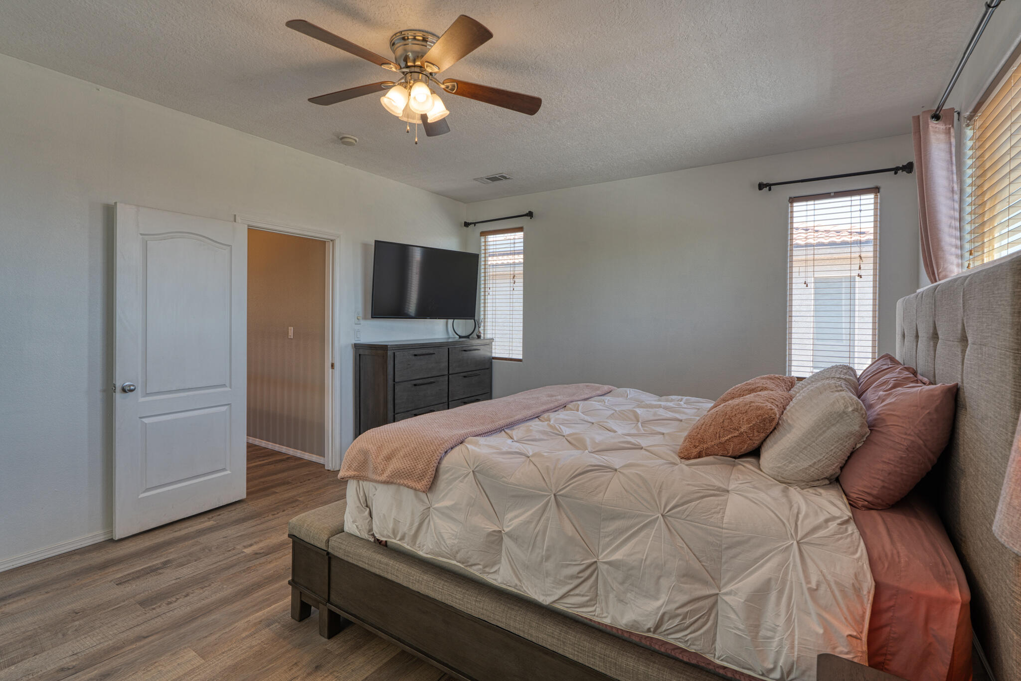 10902 Sandman Drive NW