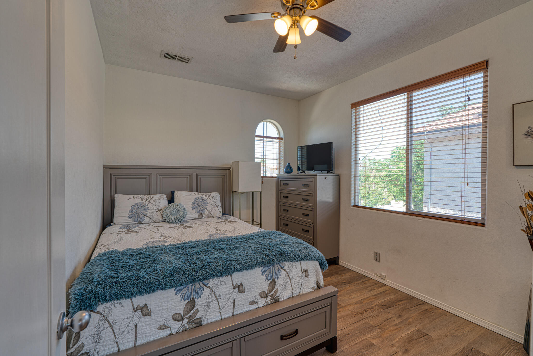 10902 Sandman Drive NW