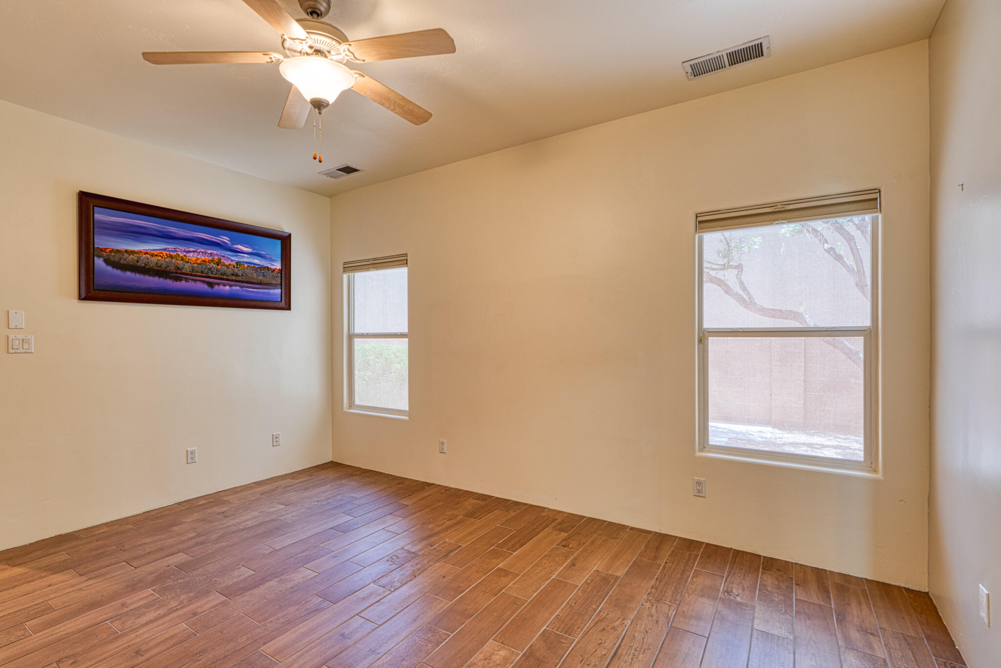 1379 Tiffany Lane SE