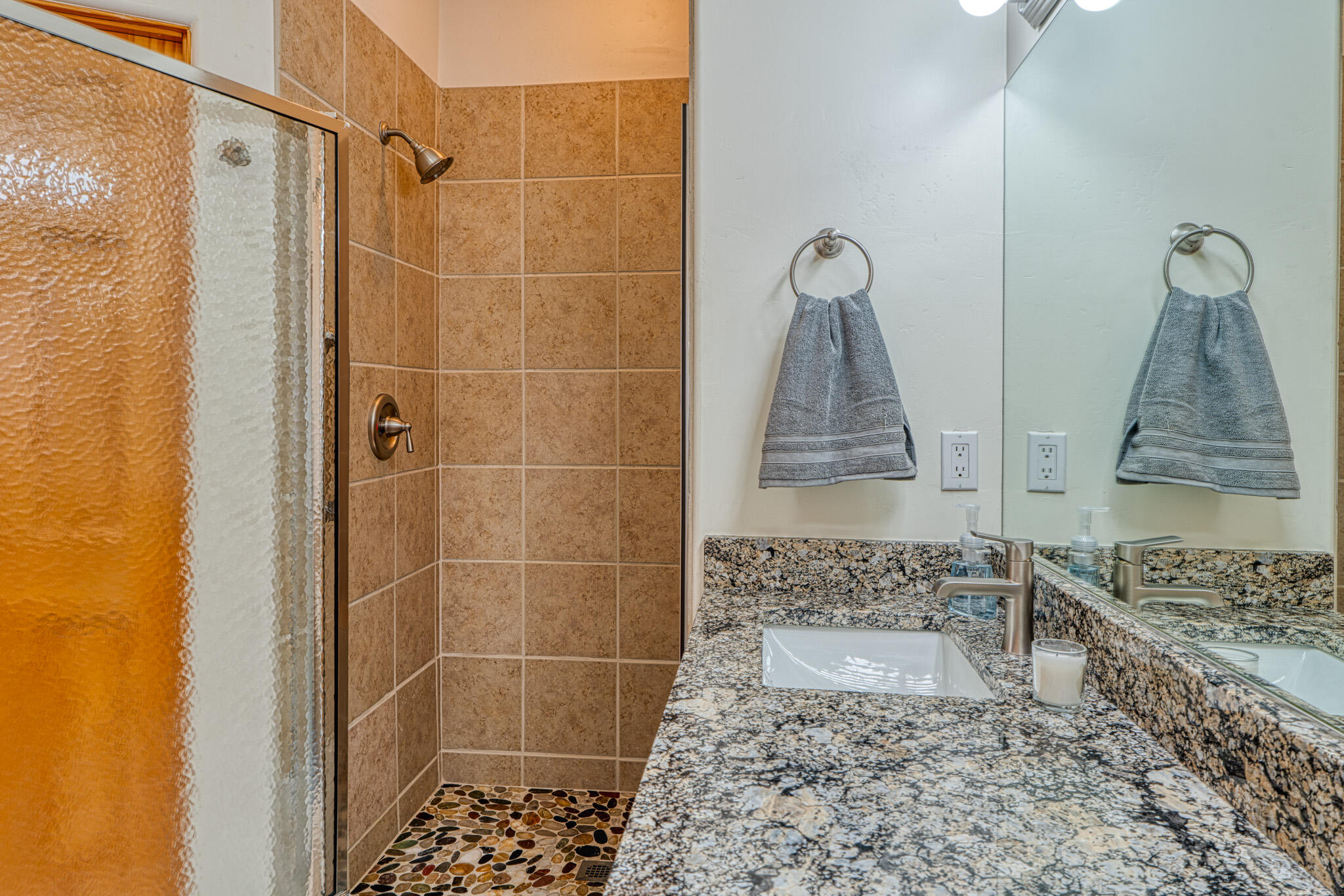 1379 Tiffany Lane SE