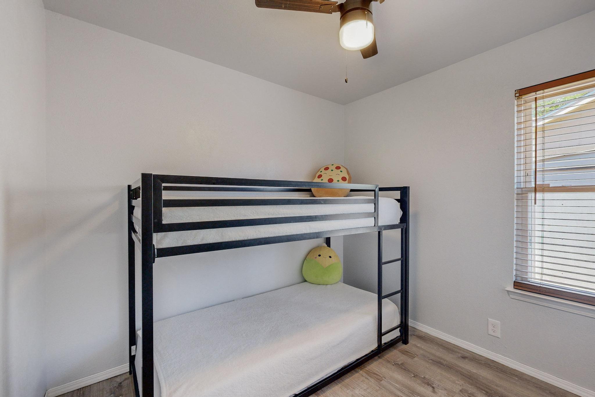 5600 Sweetwater Drive NW