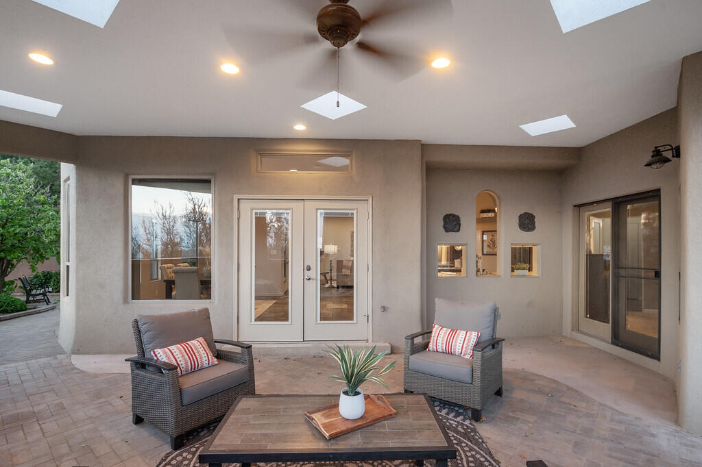 12909 Chitalpa Place NE