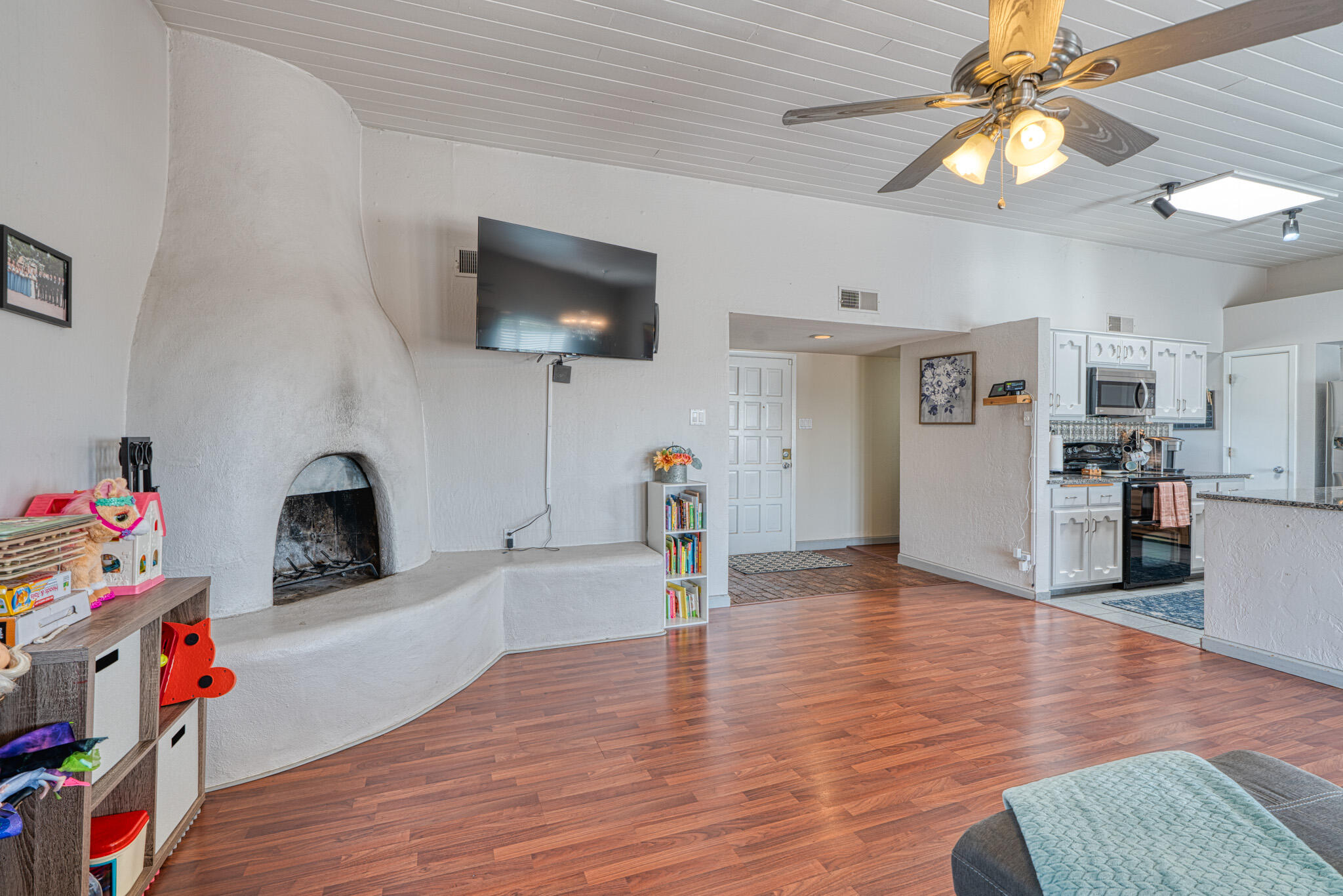 1822 Tramway Terrace Loop NE