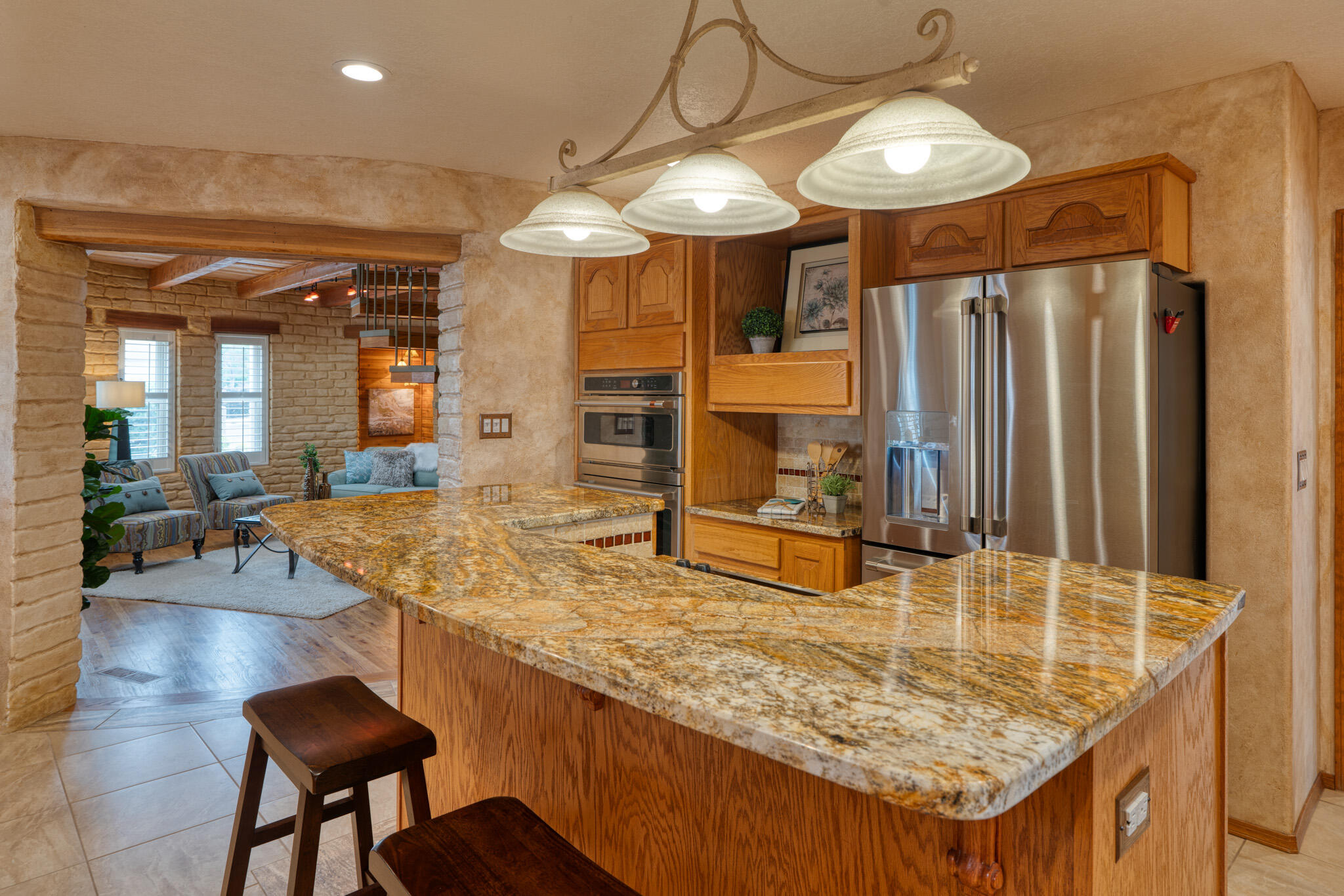 709 PARKSIDE Drive NE