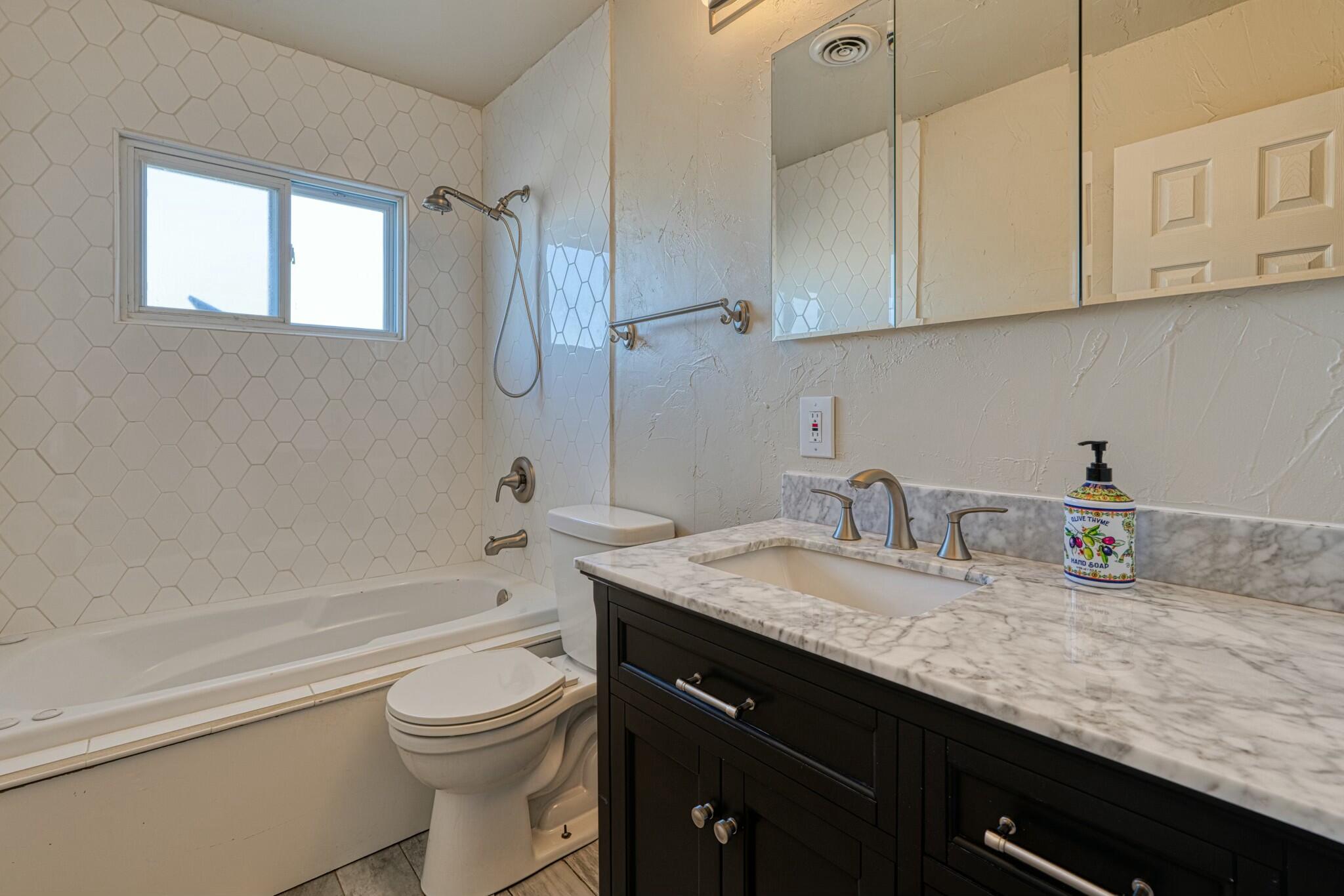 3807 ALTA MONTE Avenue