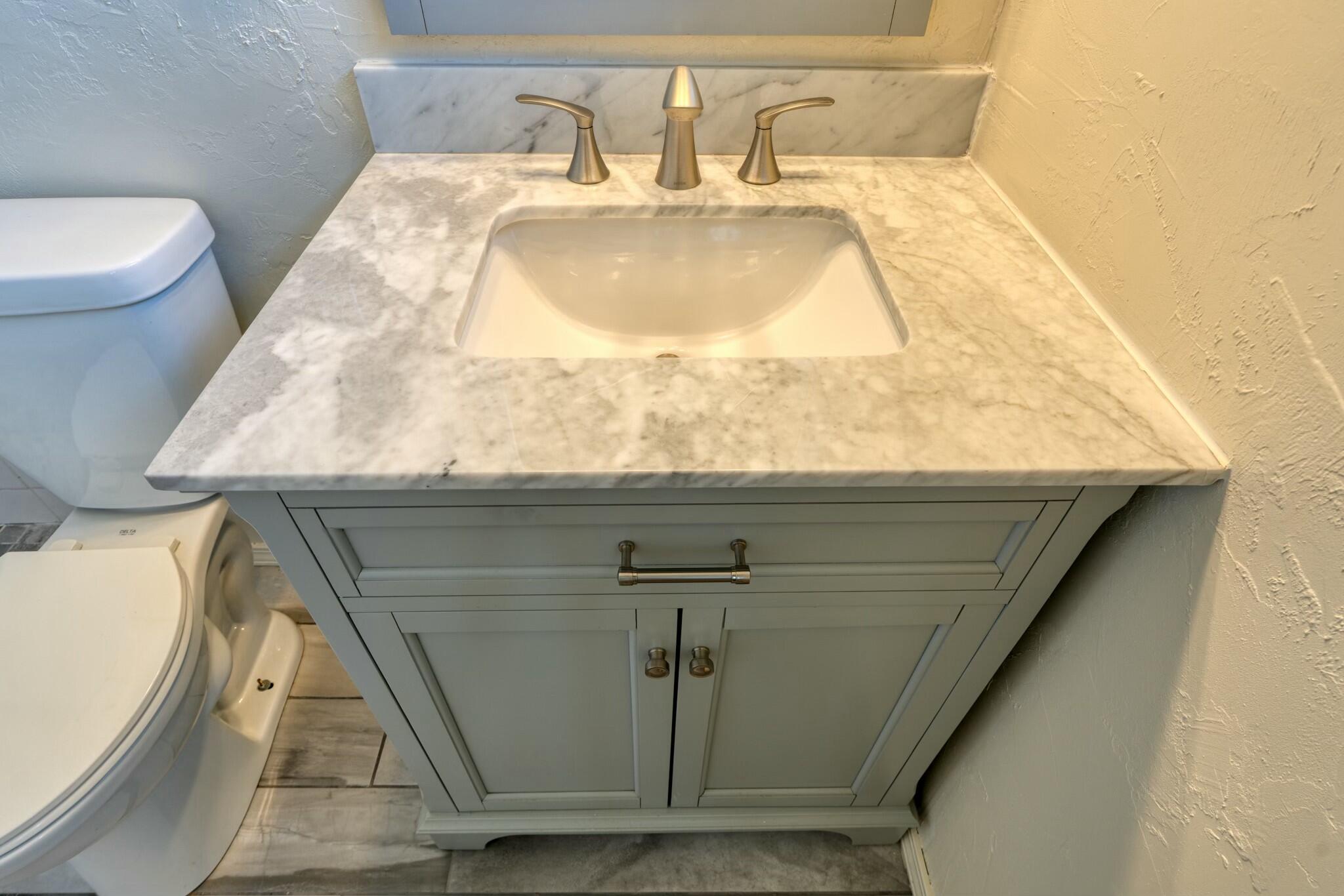 3807 ALTA MONTE Avenue