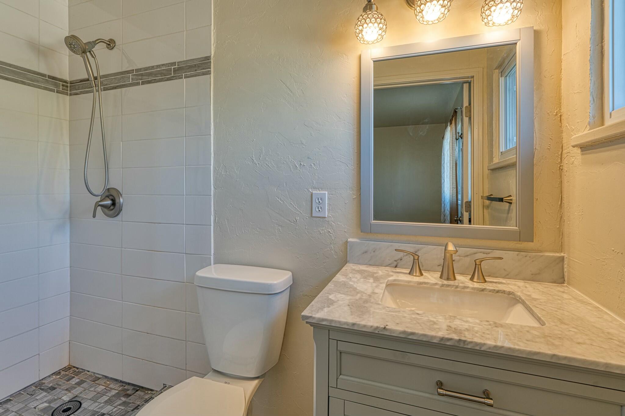 3807 ALTA MONTE Avenue