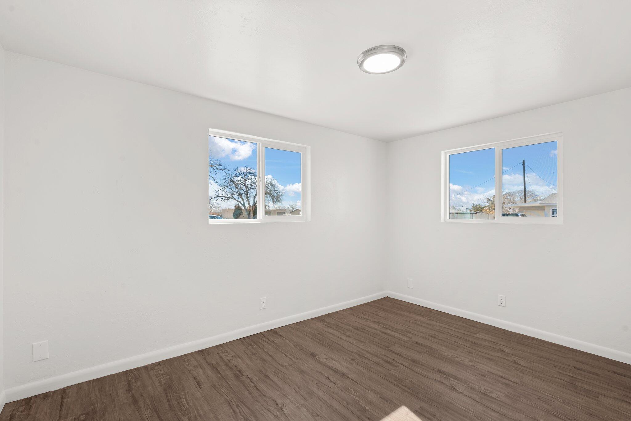 1708 TOMASITA Street NE