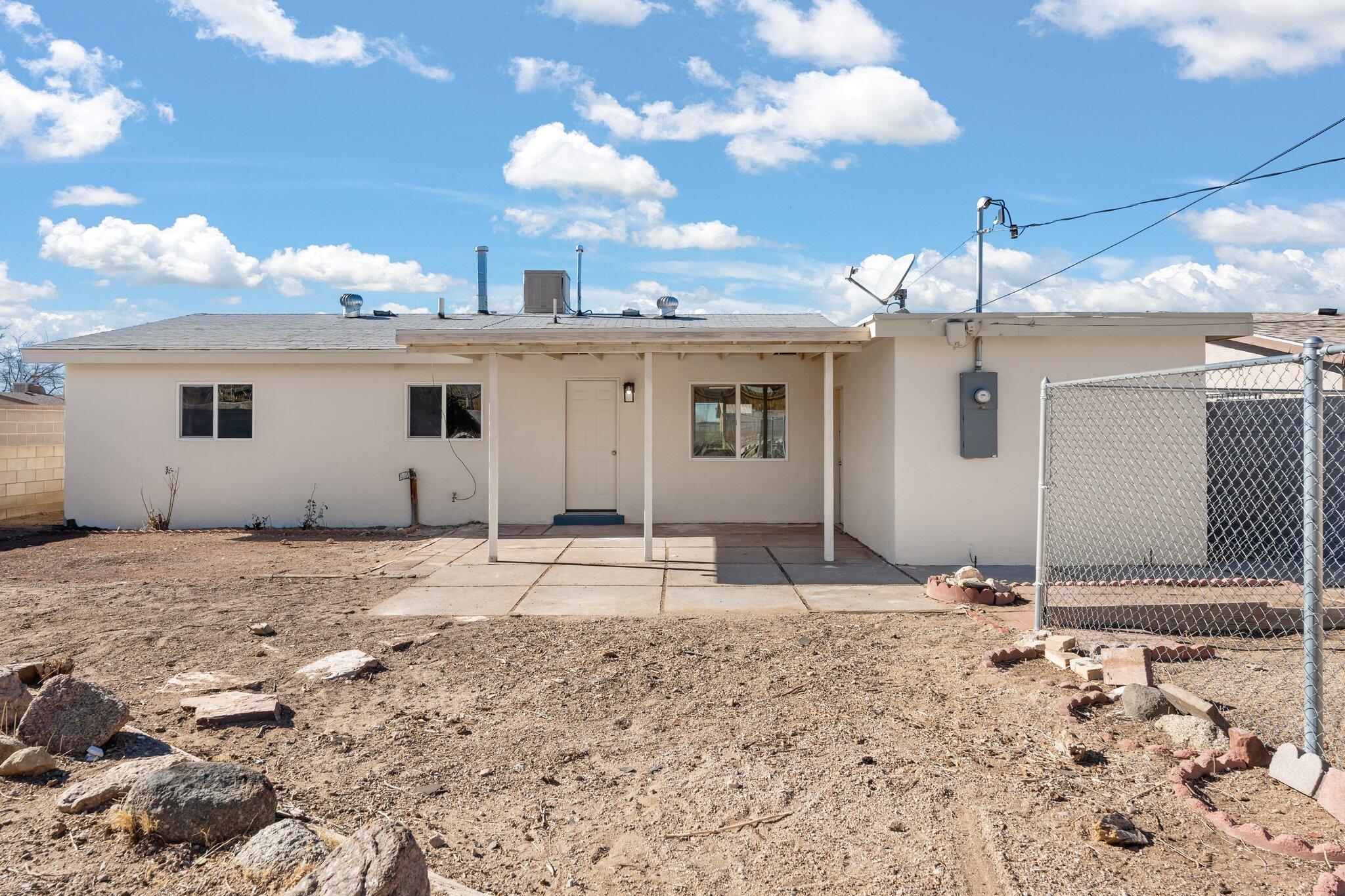 1708 TOMASITA Street NE