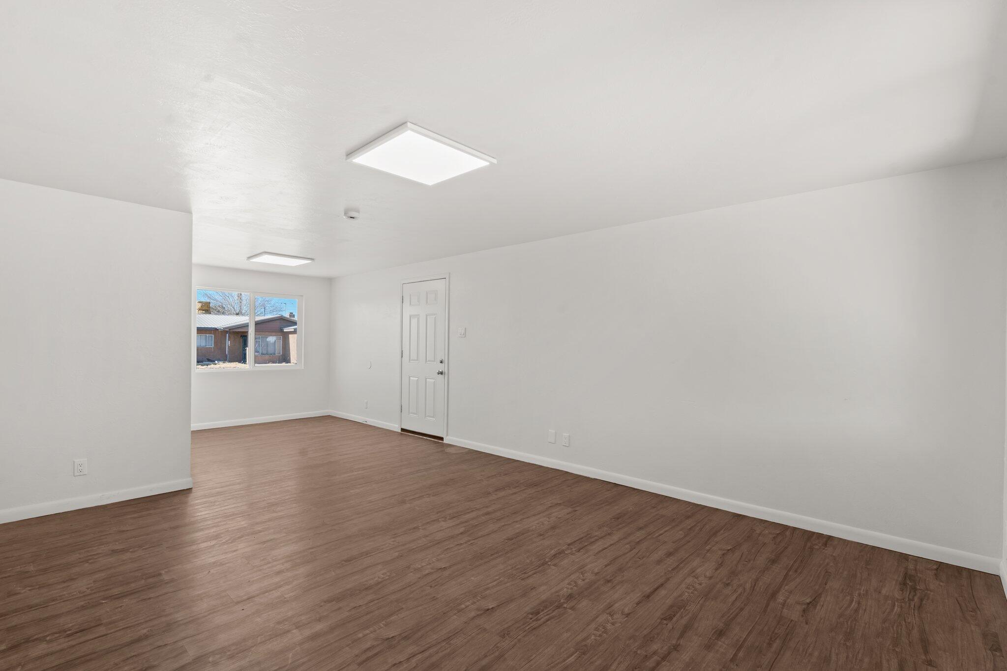 1708 TOMASITA Street NE