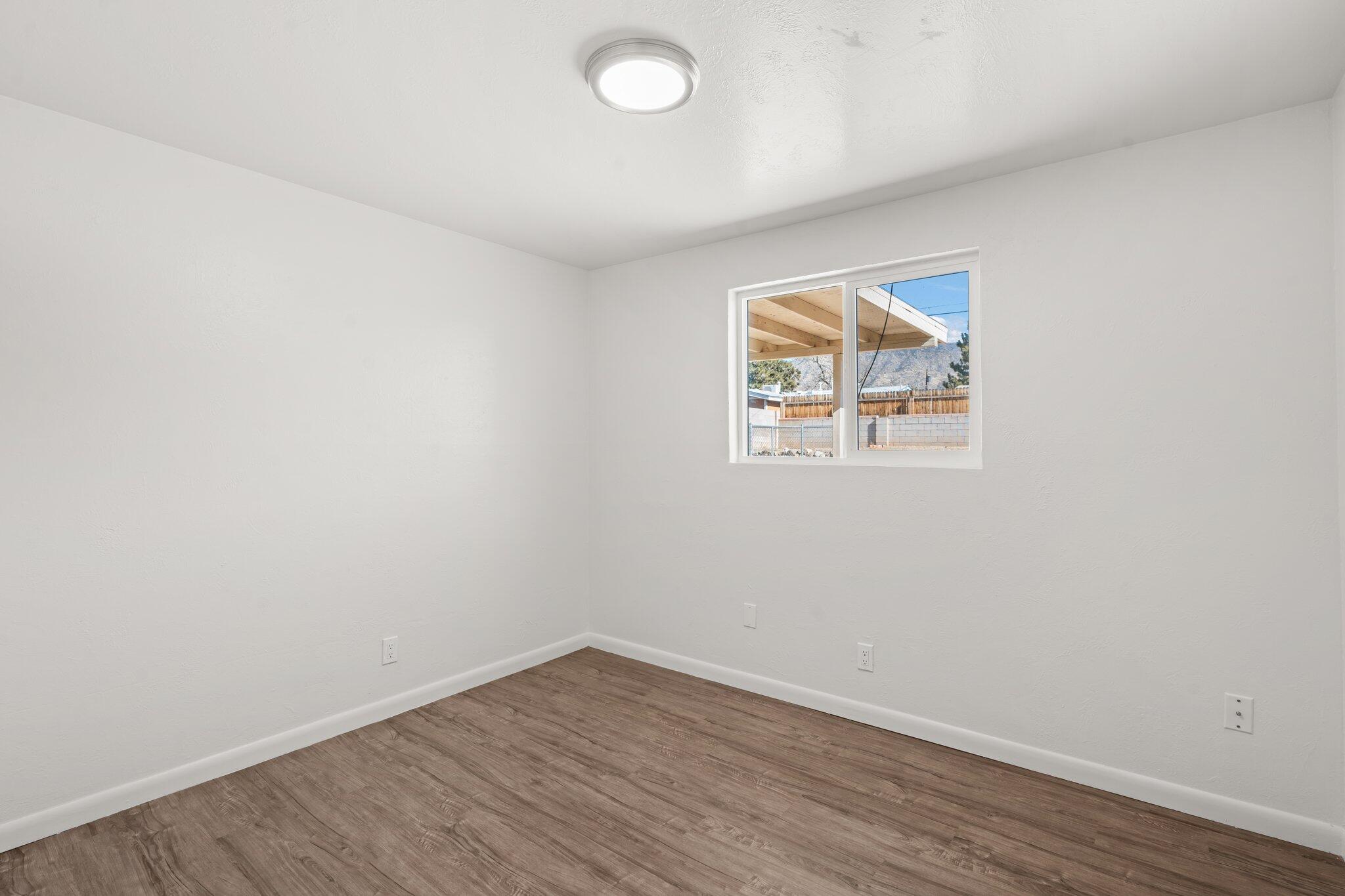 1708 TOMASITA Street NE