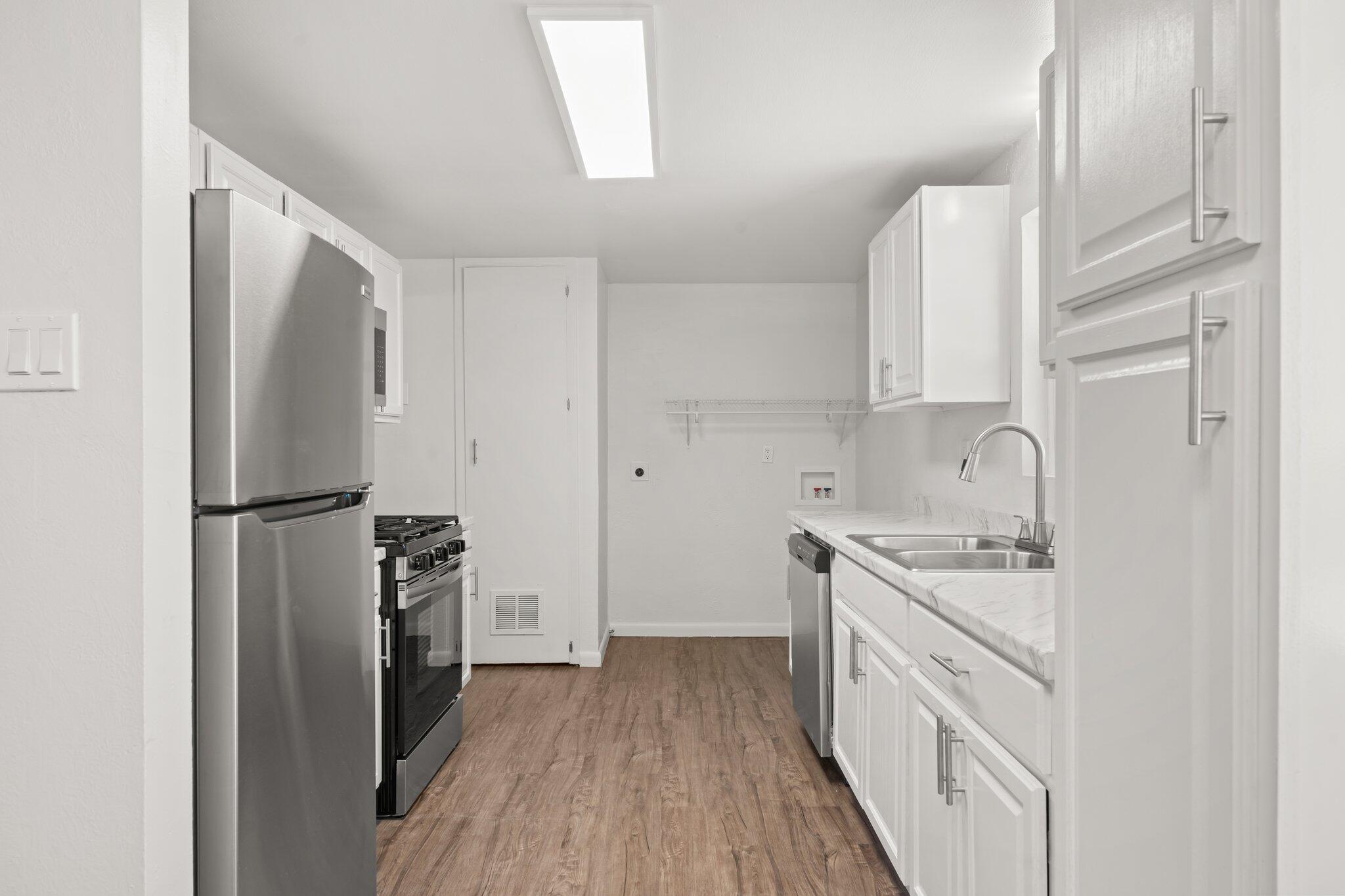 1708 TOMASITA Street NE