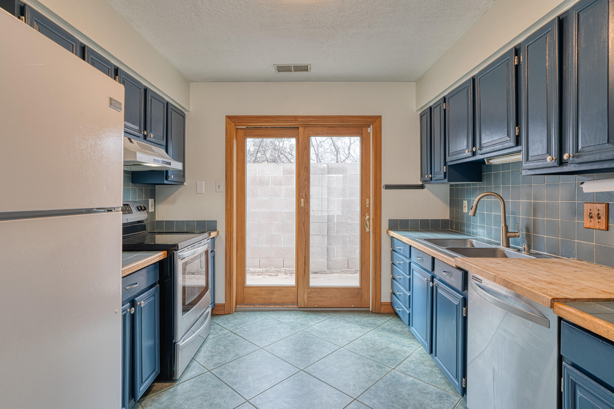 1535 VALLEY VISTA Court SE