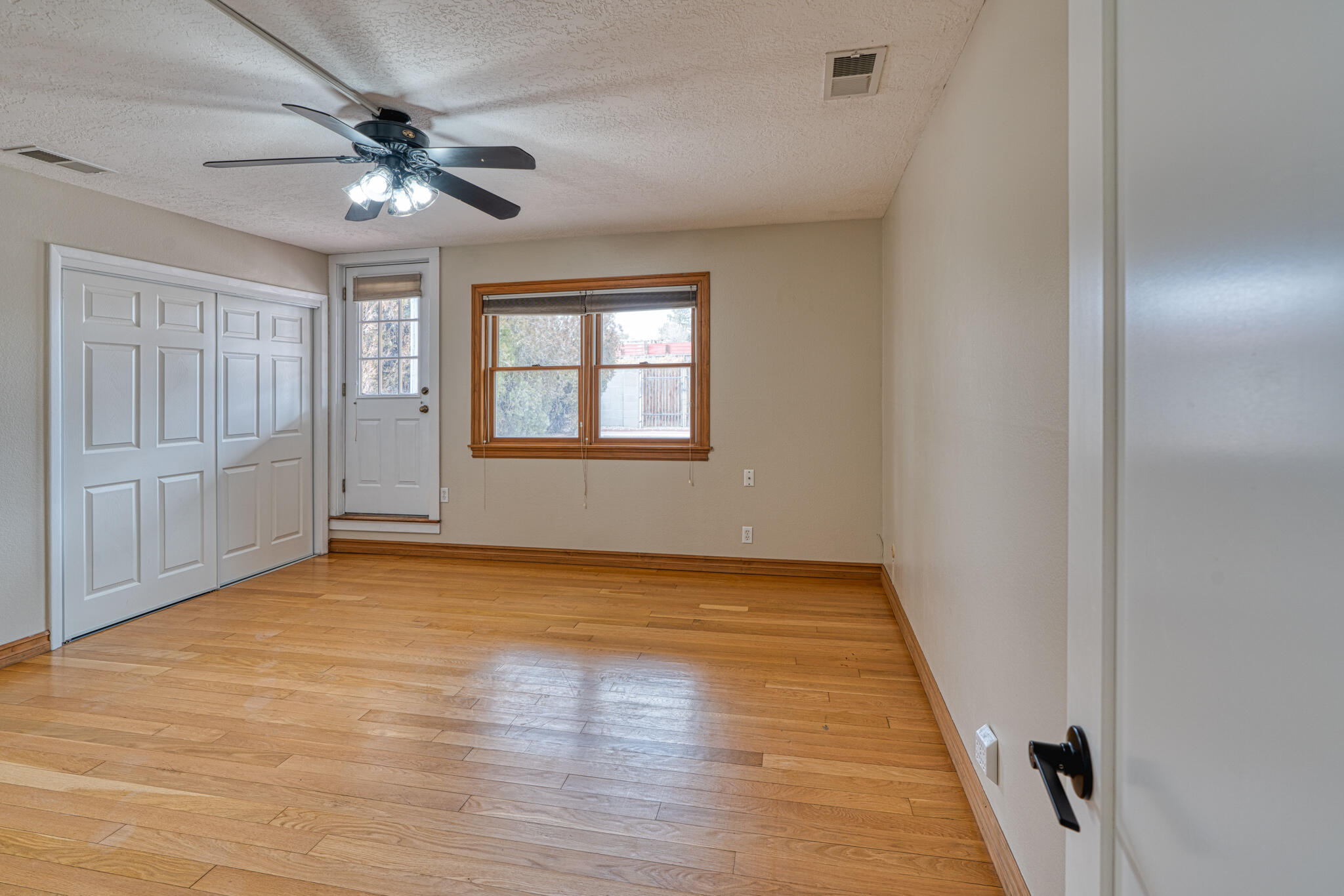 1535 VALLEY VISTA Court SE