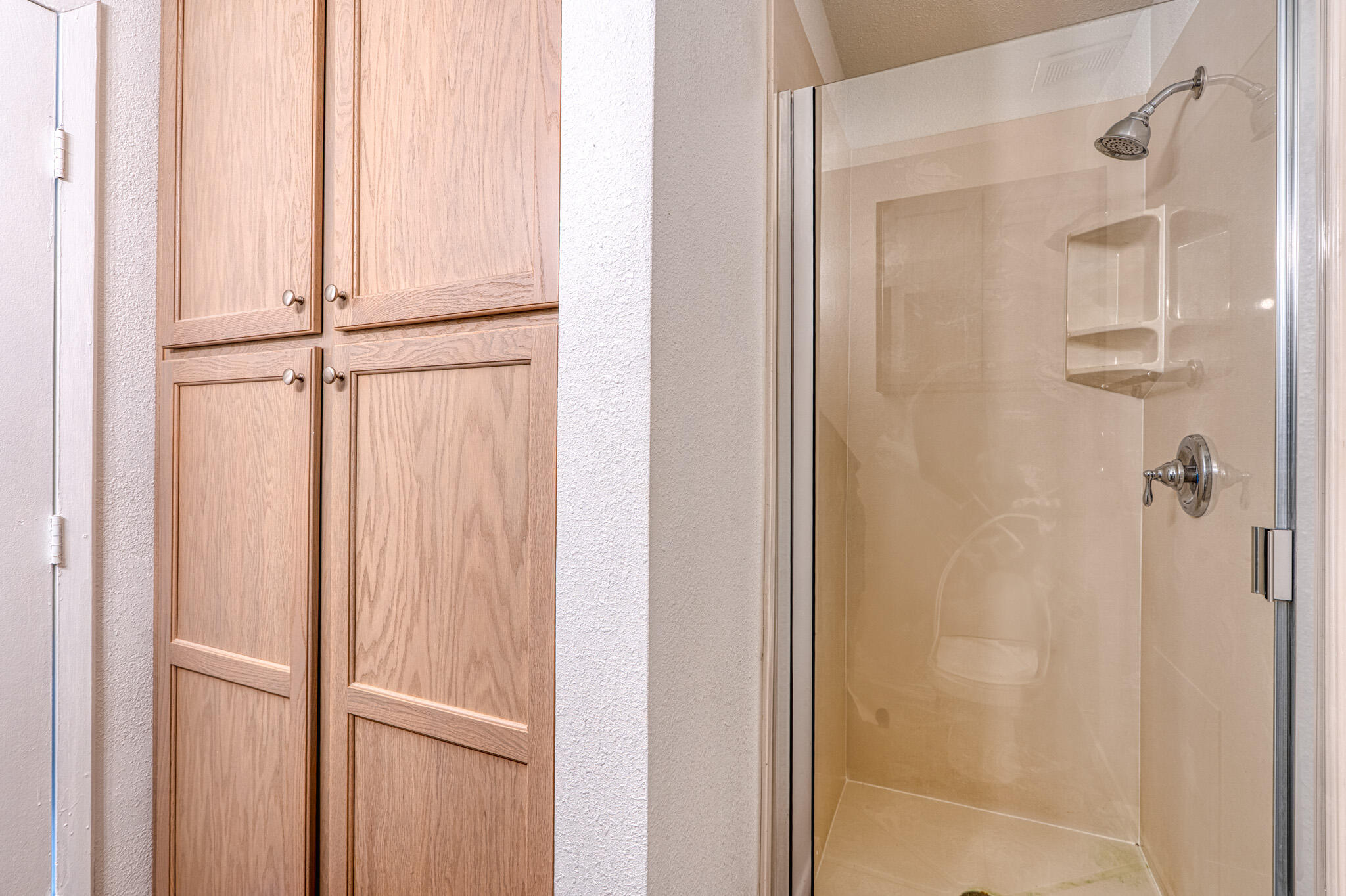 3501 JUAN TABO Boulevard NE E4