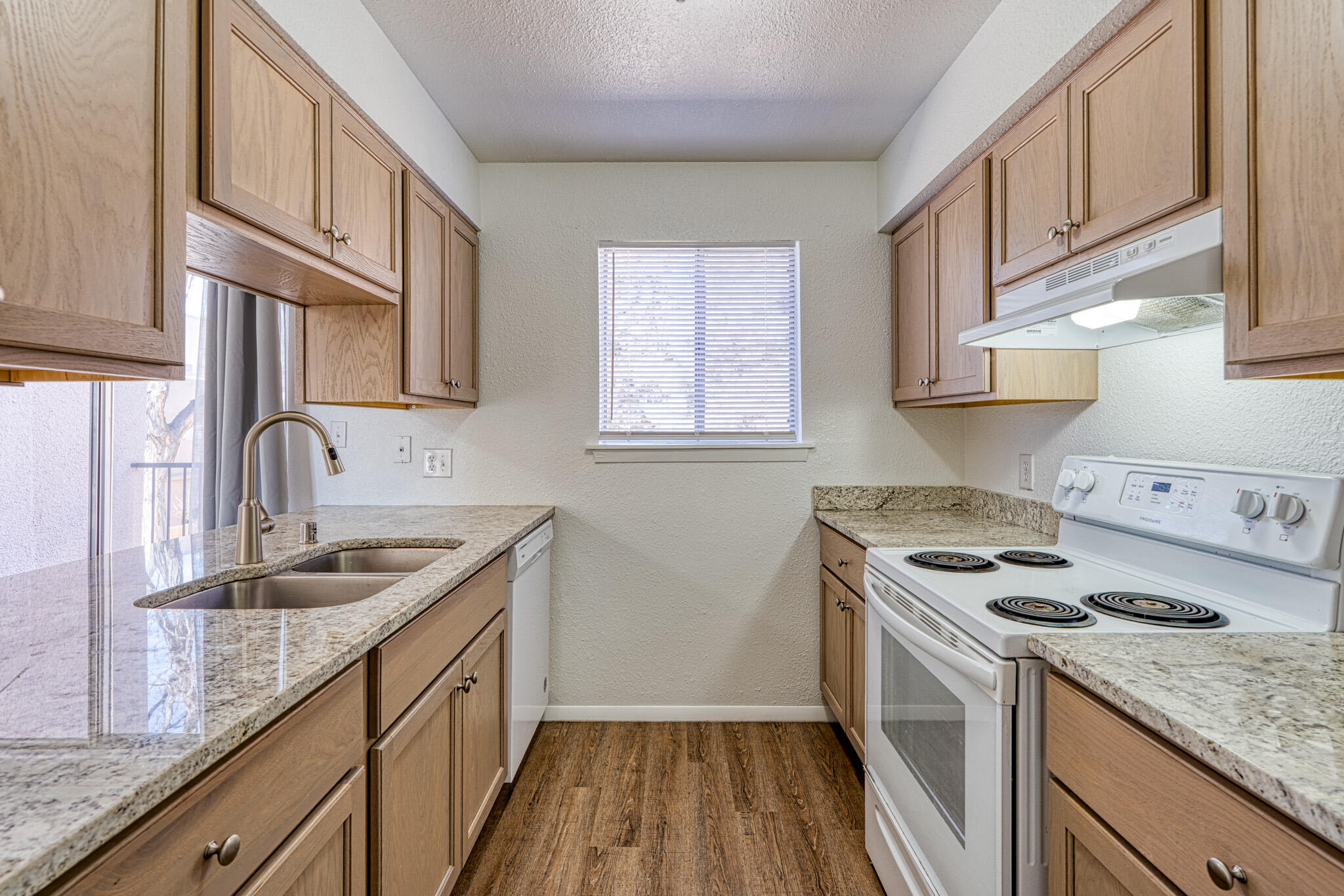 3501 JUAN TABO Boulevard NE E4