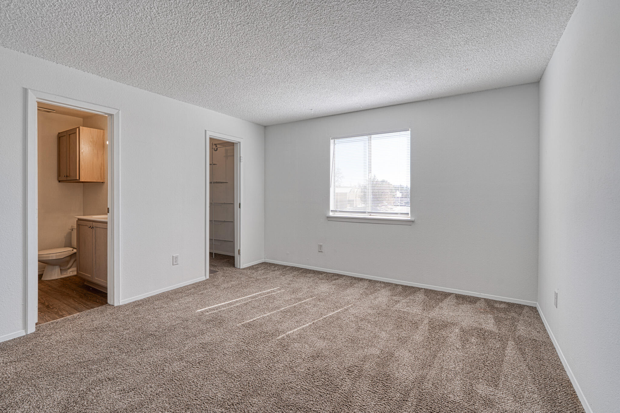 3501 JUAN TABO Boulevard NE E4