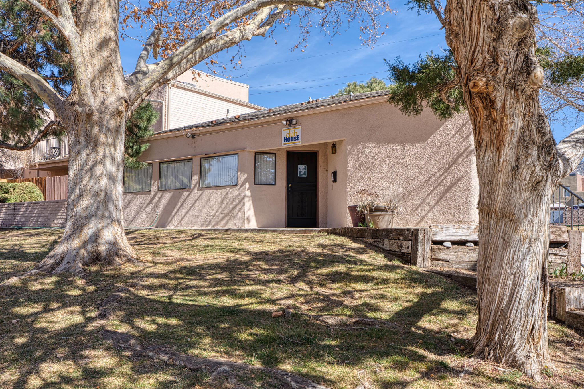 3501 JUAN TABO Boulevard NE E4