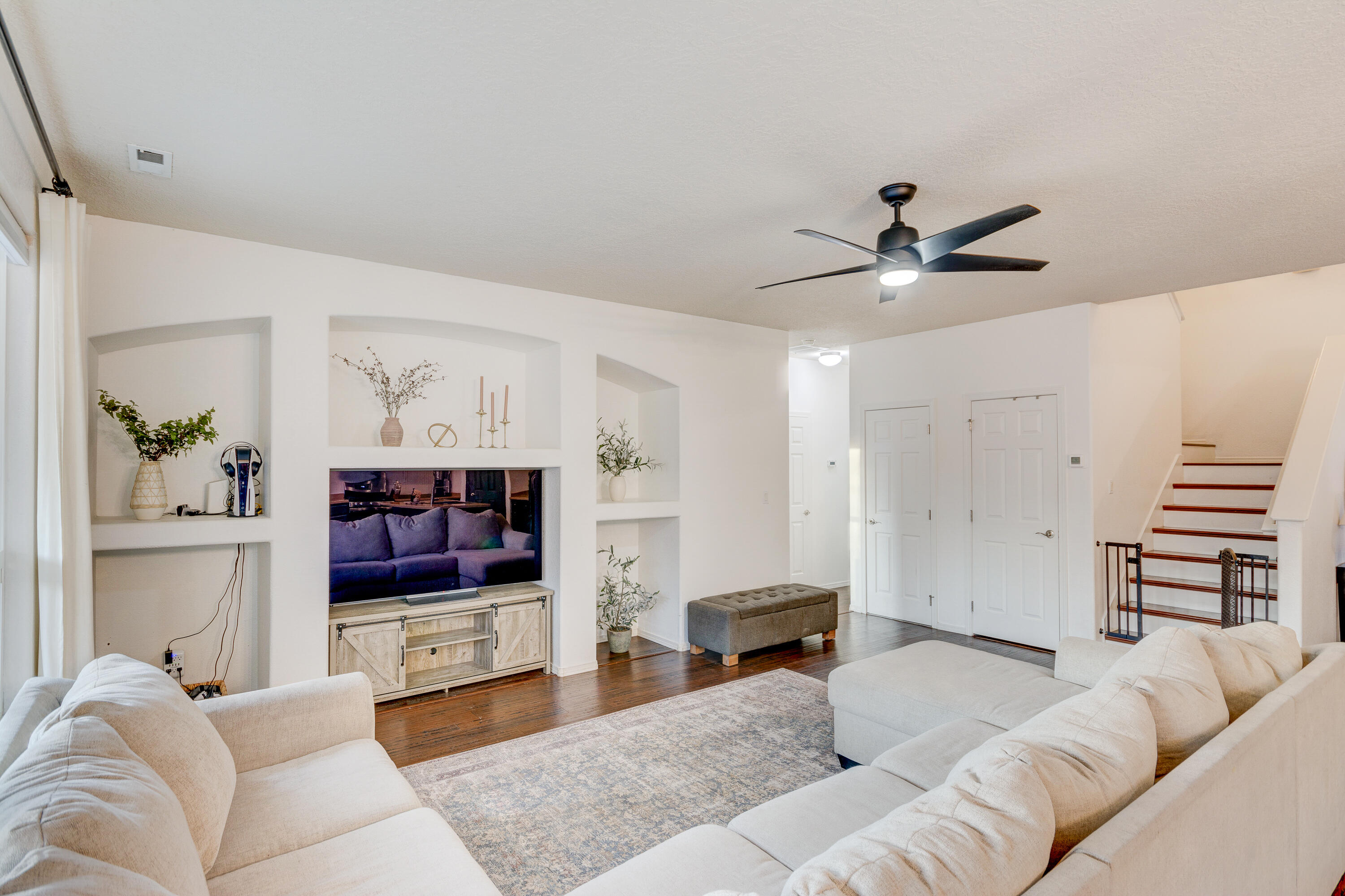 10527 Brookville Street NW