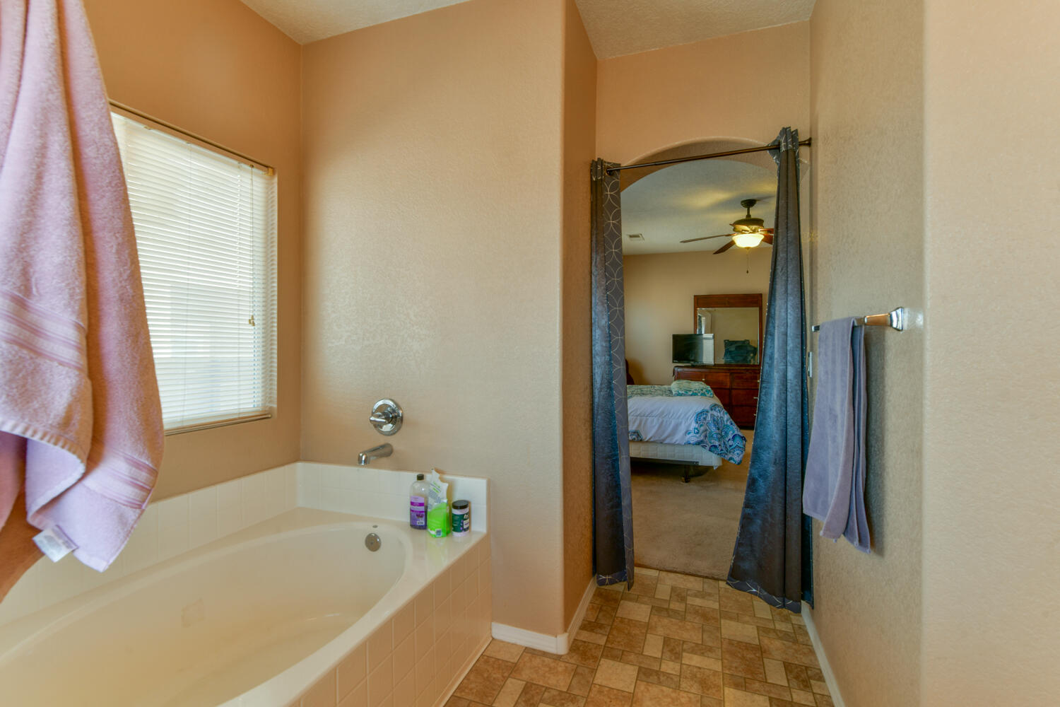 7223 SENECU Court NW