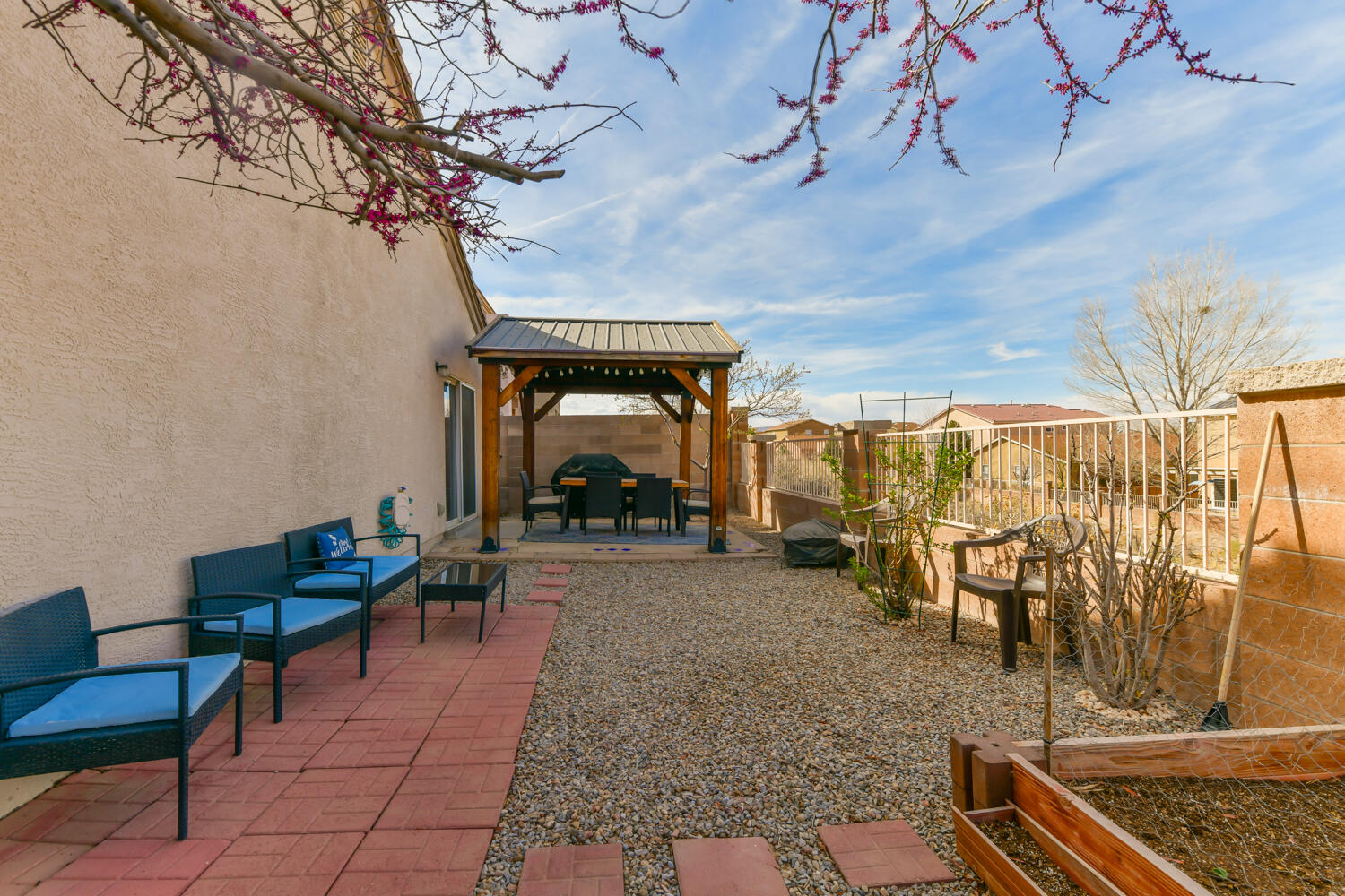 7223 SENECU Court NW