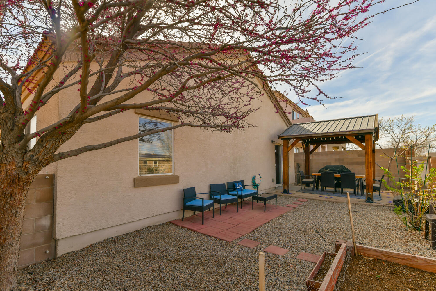 7223 SENECU Court NW