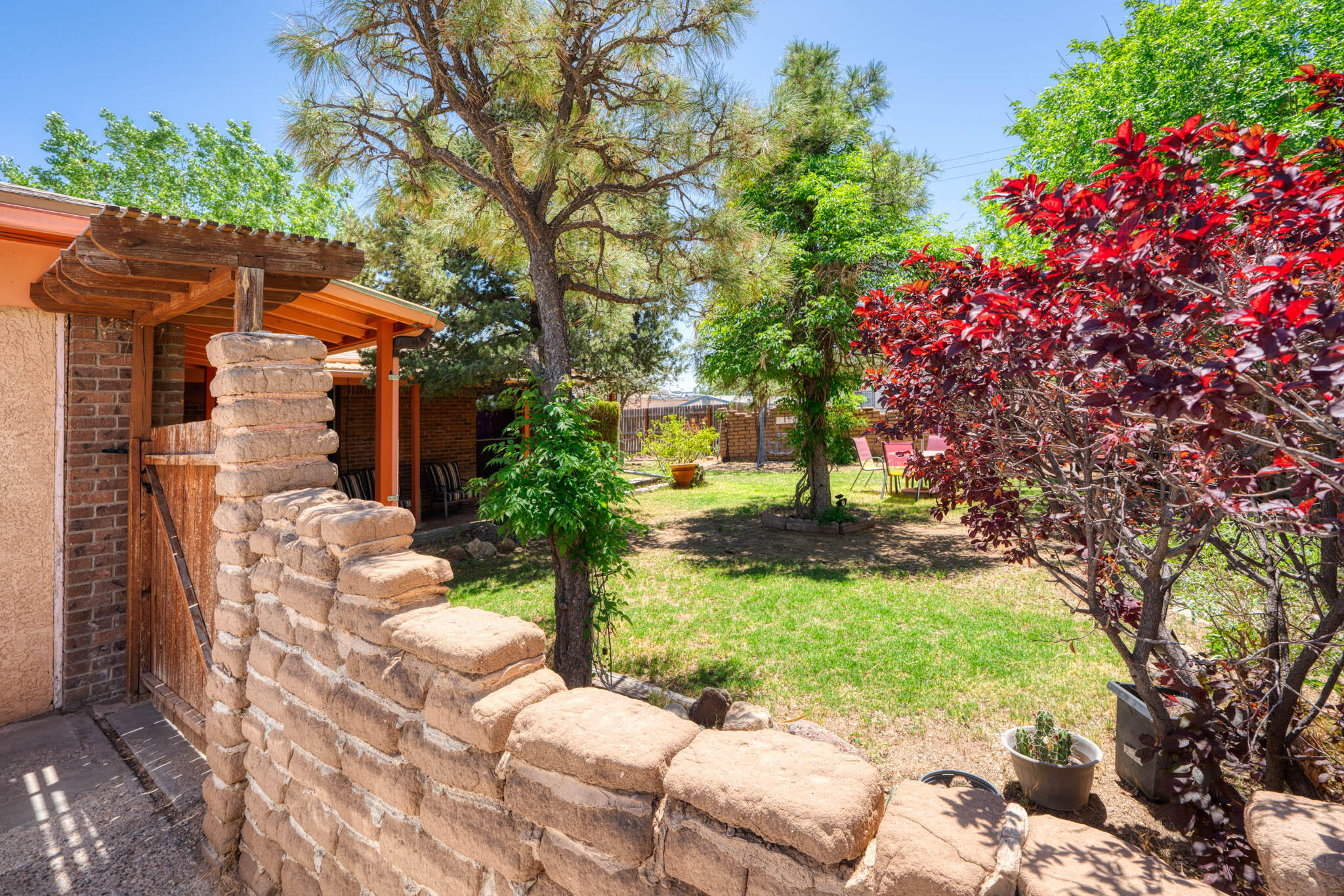 1706 ZICKERT Place NW