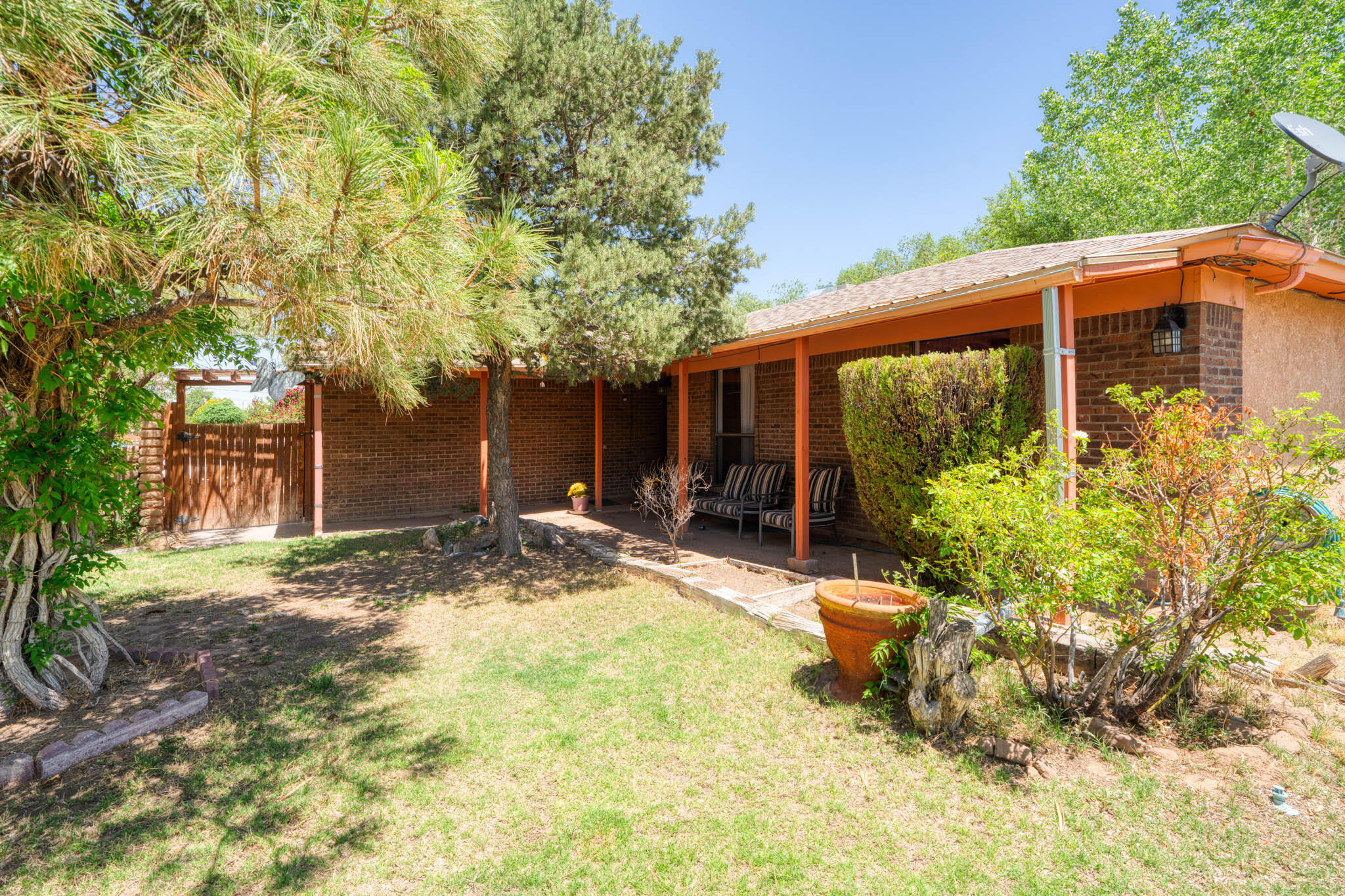 1706 ZICKERT Place NW