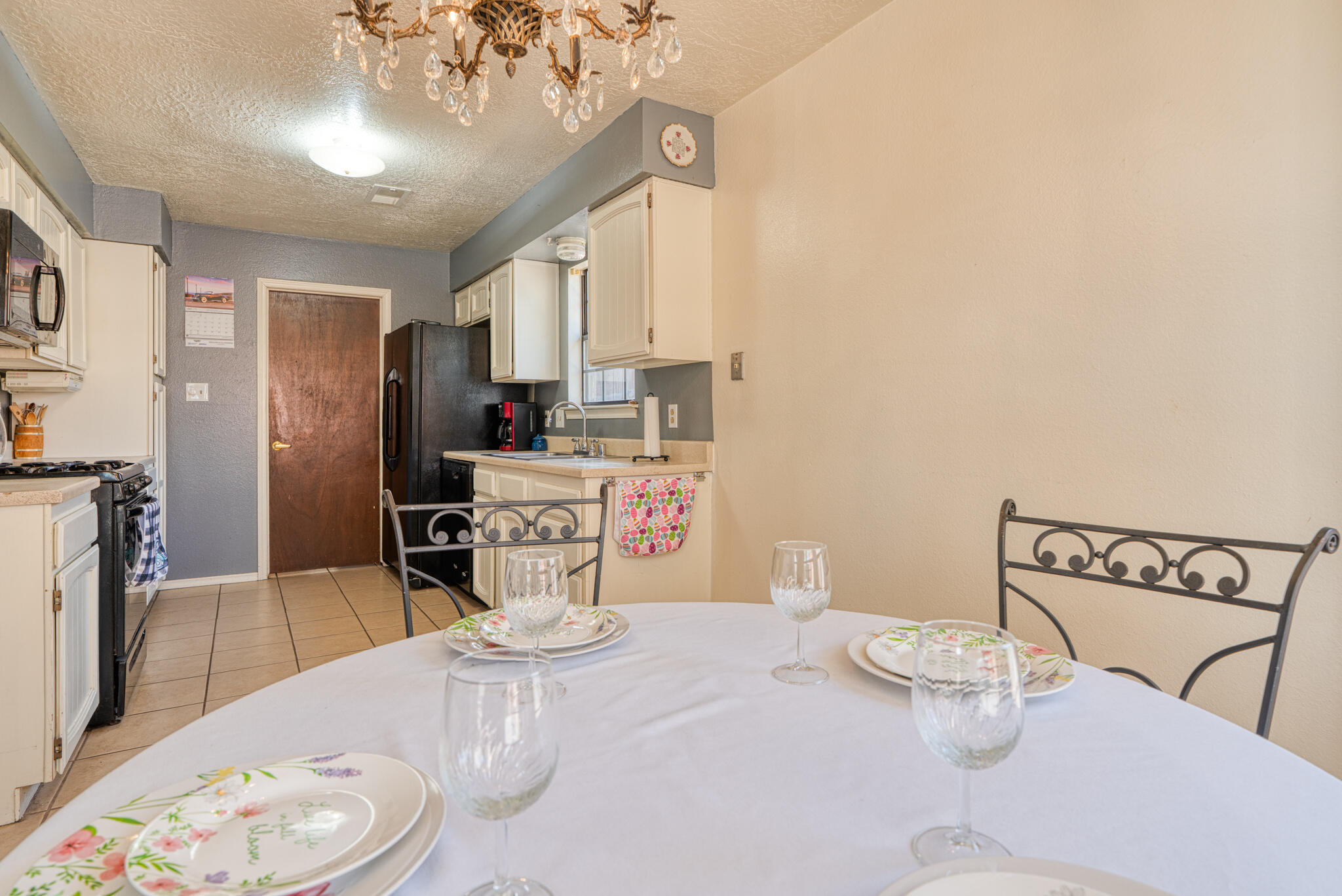 1706 ZICKERT Place NW