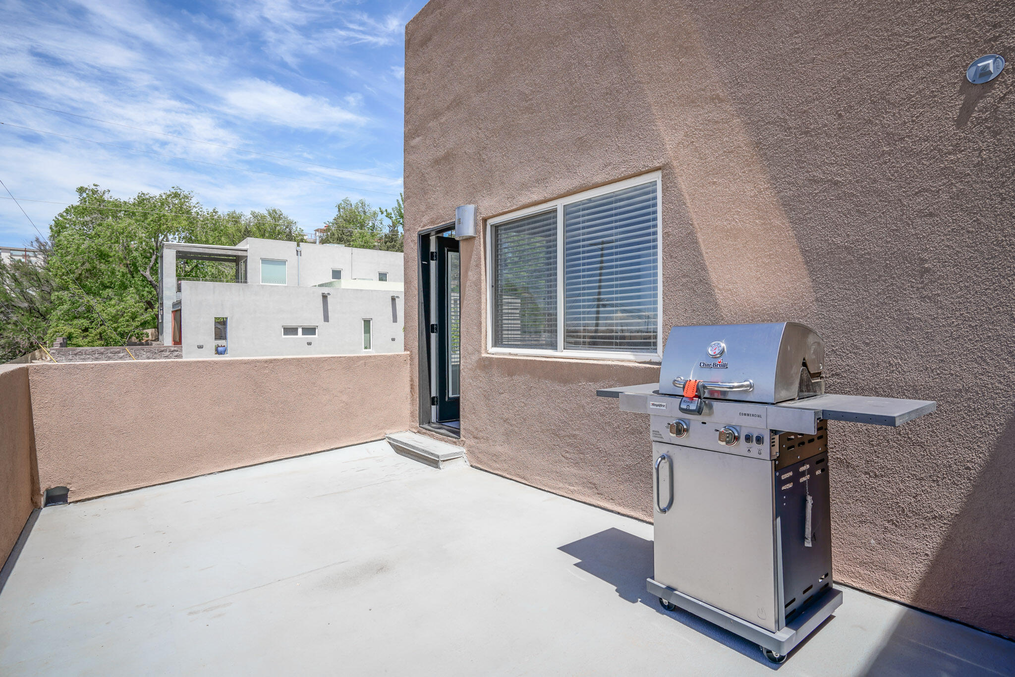 1101 DR MARTIN LUTHER KING JR Avenue NE