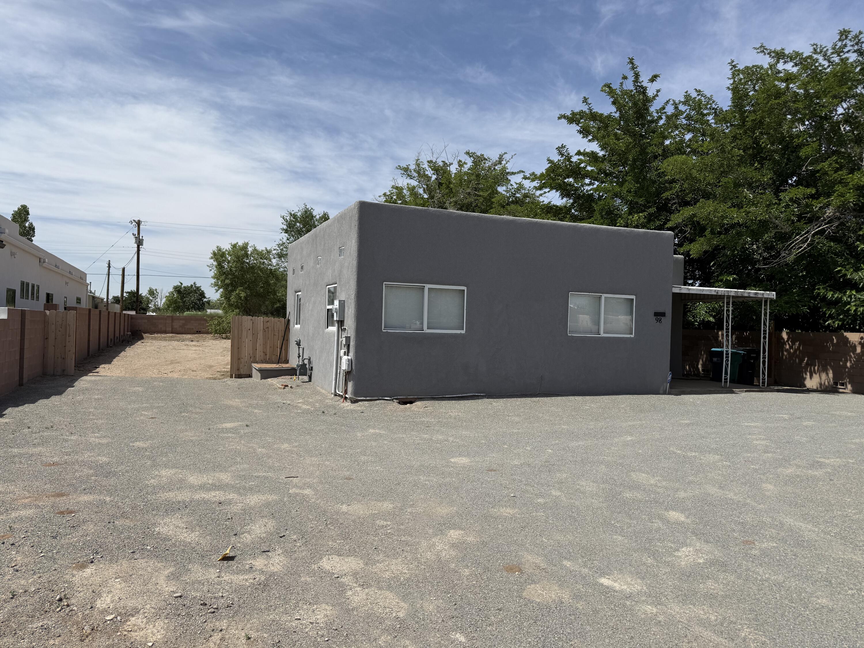 98 RANCHO PEQUENOS Way