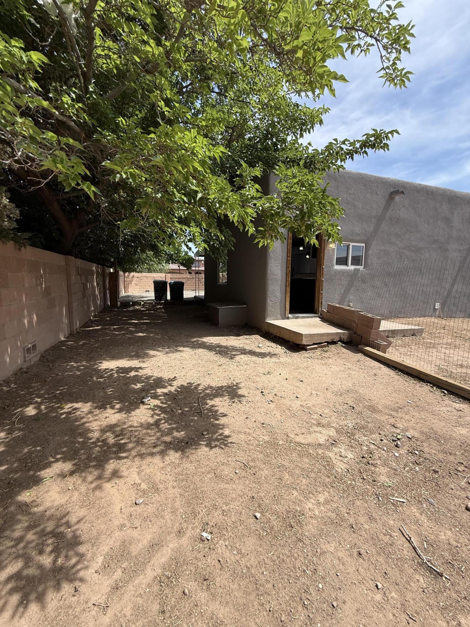 98 RANCHO PEQUENOS Way