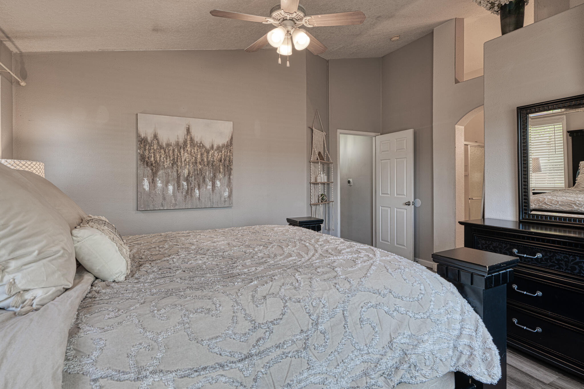 4420 LOREN Avenue NW