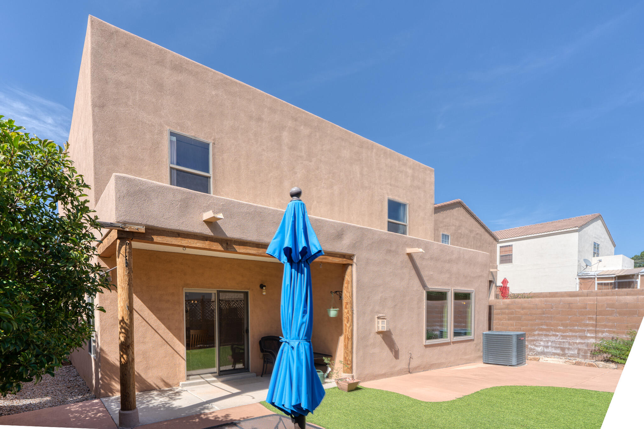 1947 BLACK GOLD Street SE