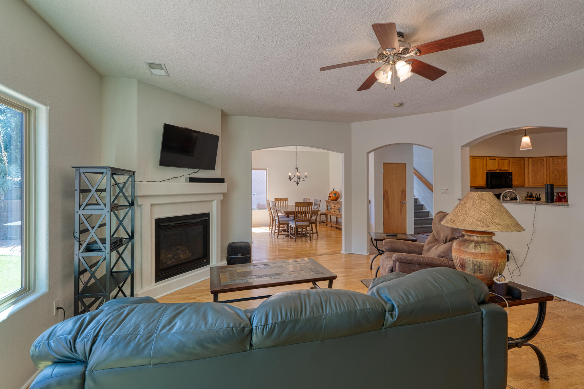 1947 BLACK GOLD Street SE