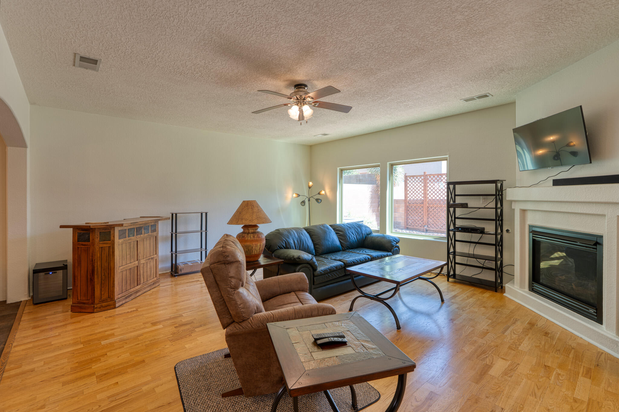 1947 BLACK GOLD Street SE