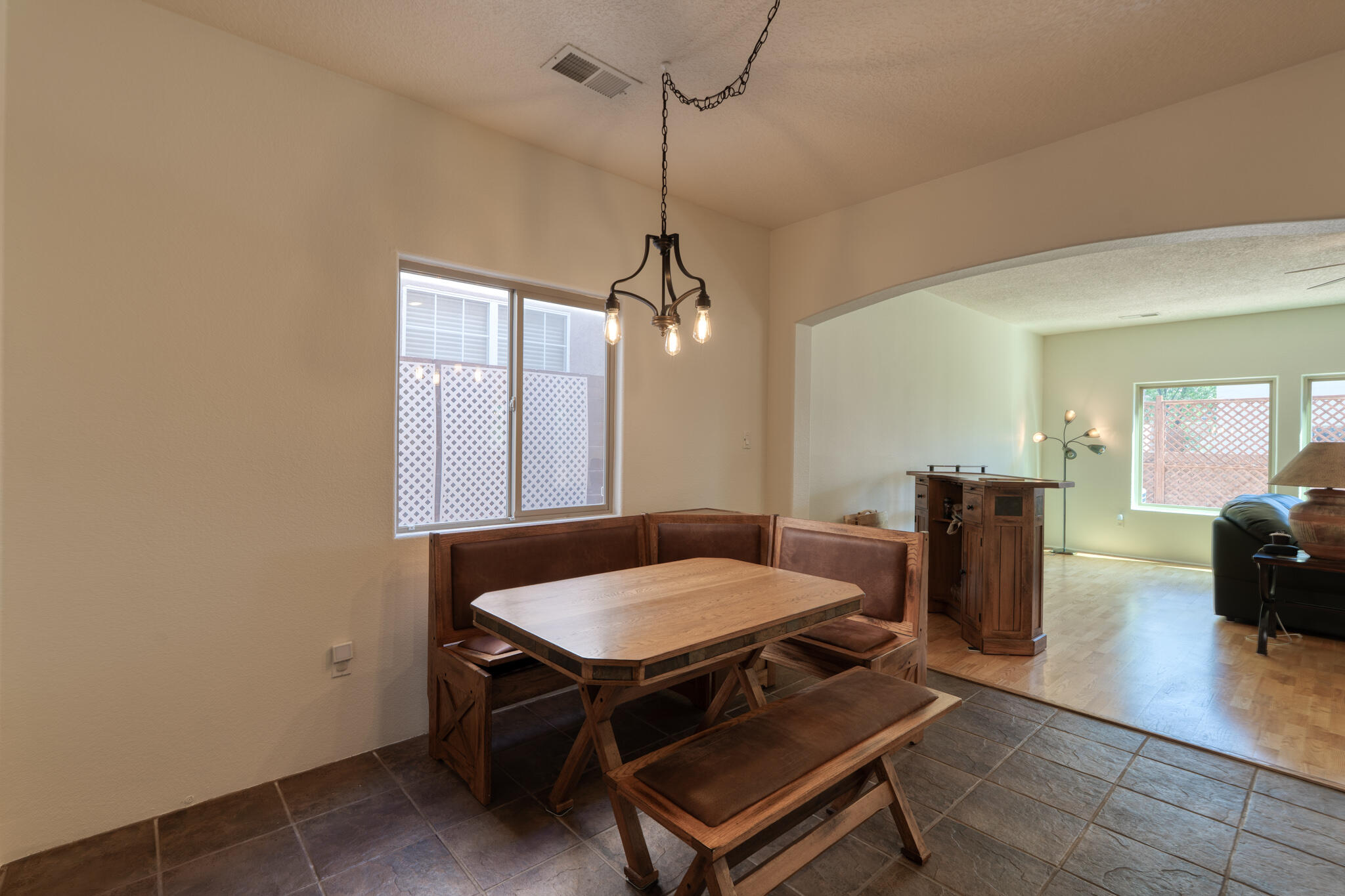 1947 BLACK GOLD Street SE