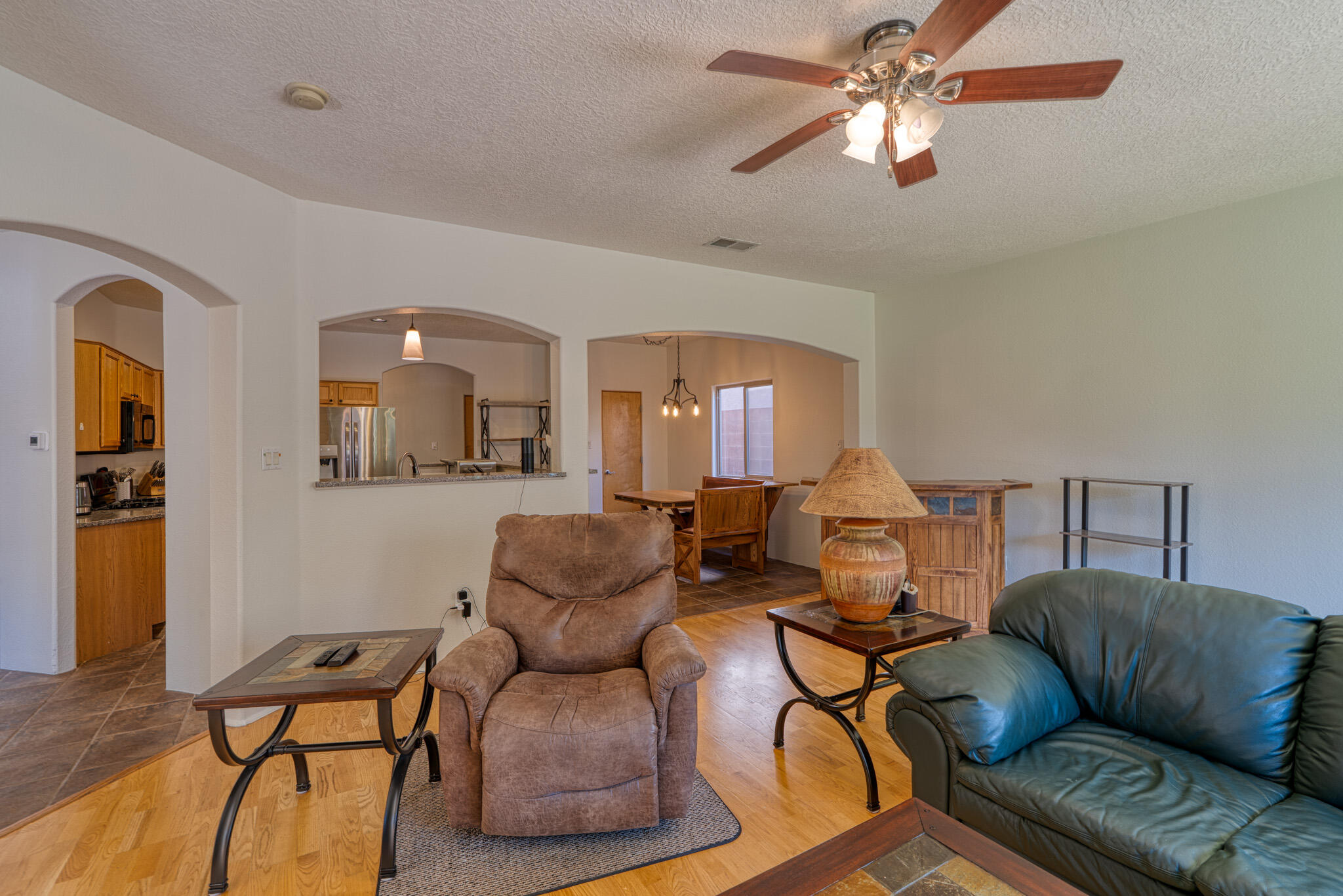 1947 BLACK GOLD Street SE