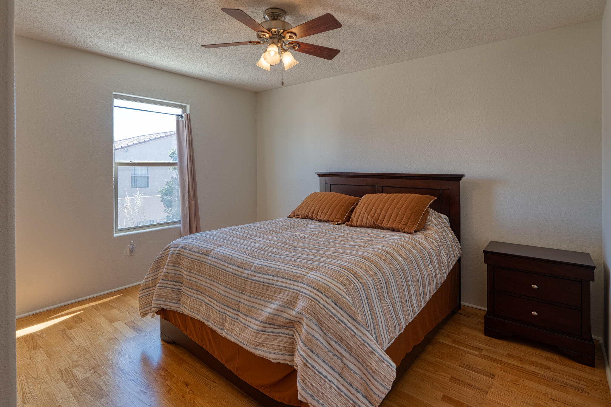 1947 BLACK GOLD Street SE