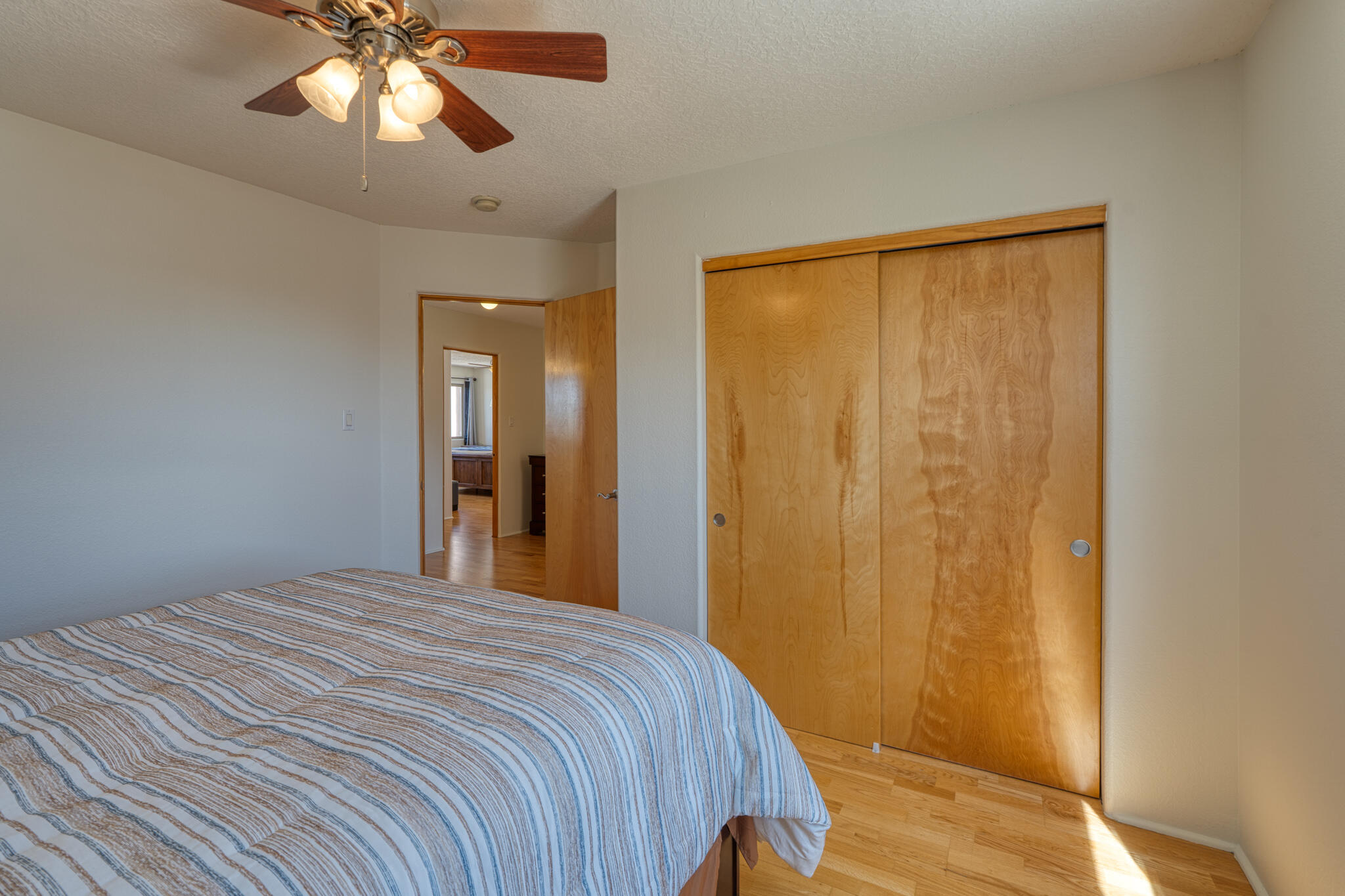 1947 BLACK GOLD Street SE