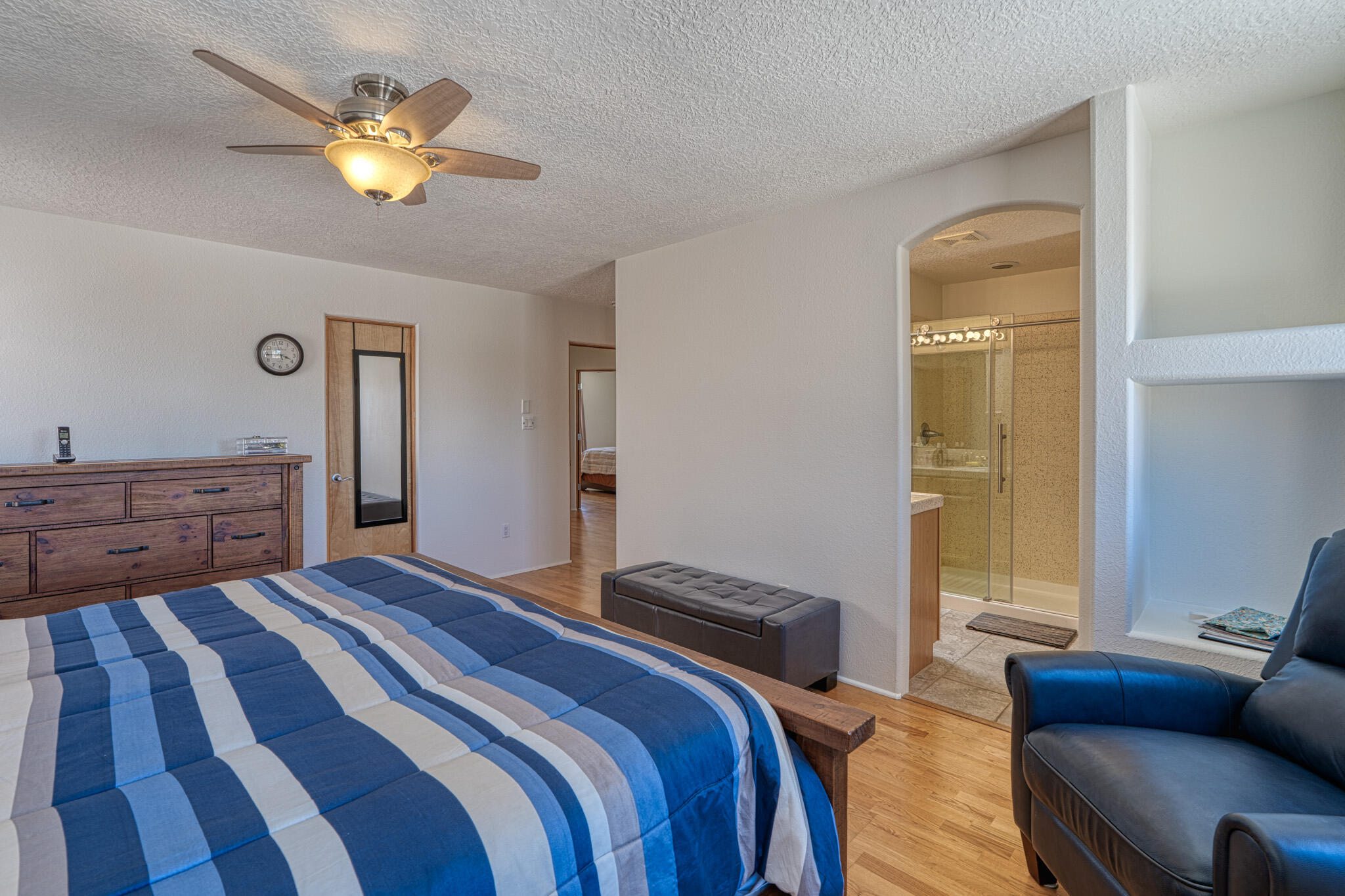 1947 BLACK GOLD Street SE