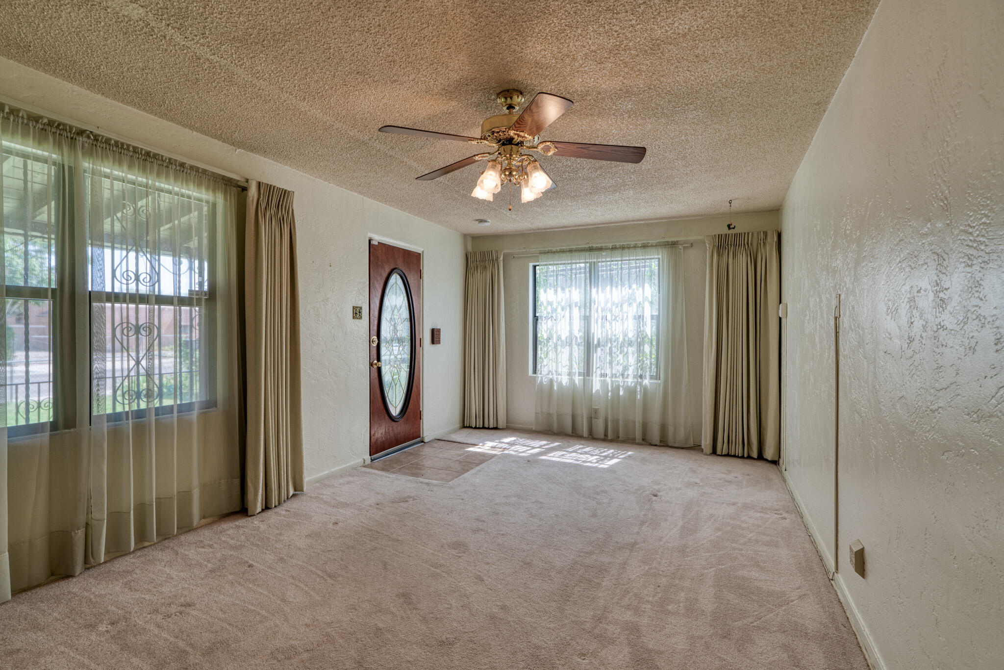 828 SAN CLEMENTE Avenue NW