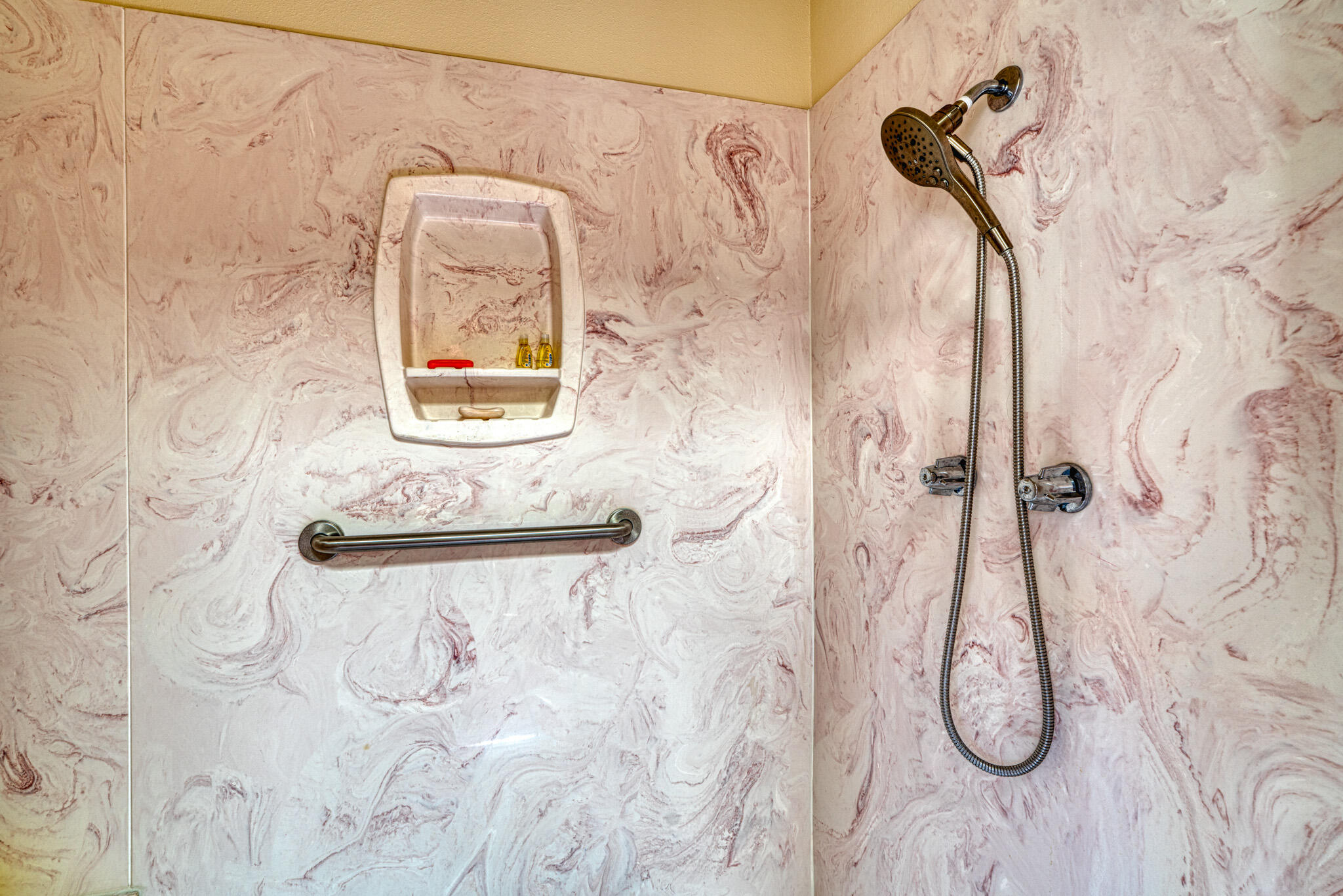 828 SAN CLEMENTE Avenue NW