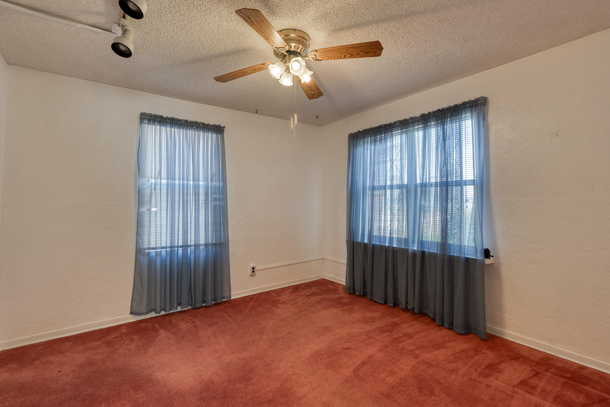 828 SAN CLEMENTE Avenue NW