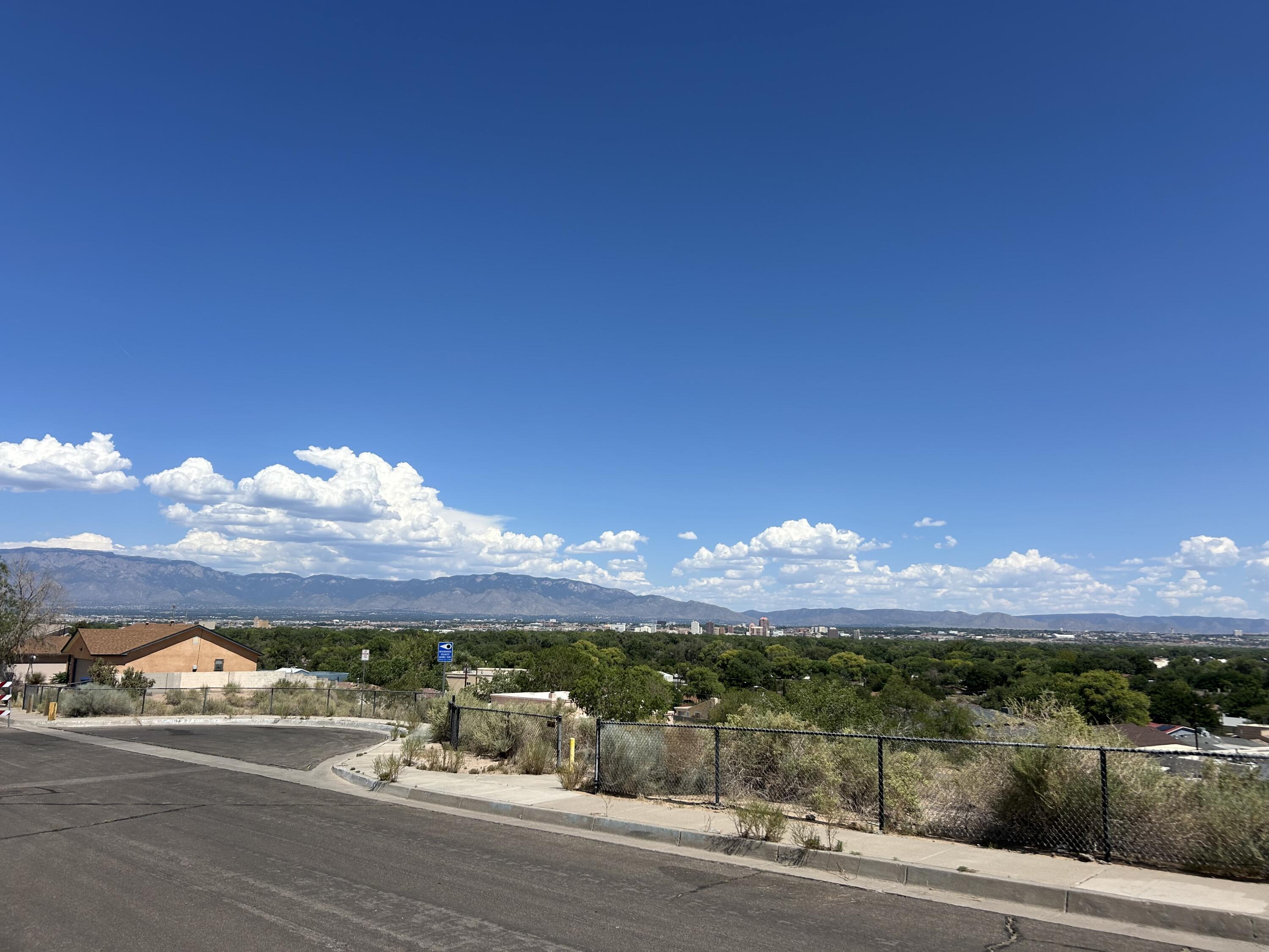 5209 LA BAJADA Road NW