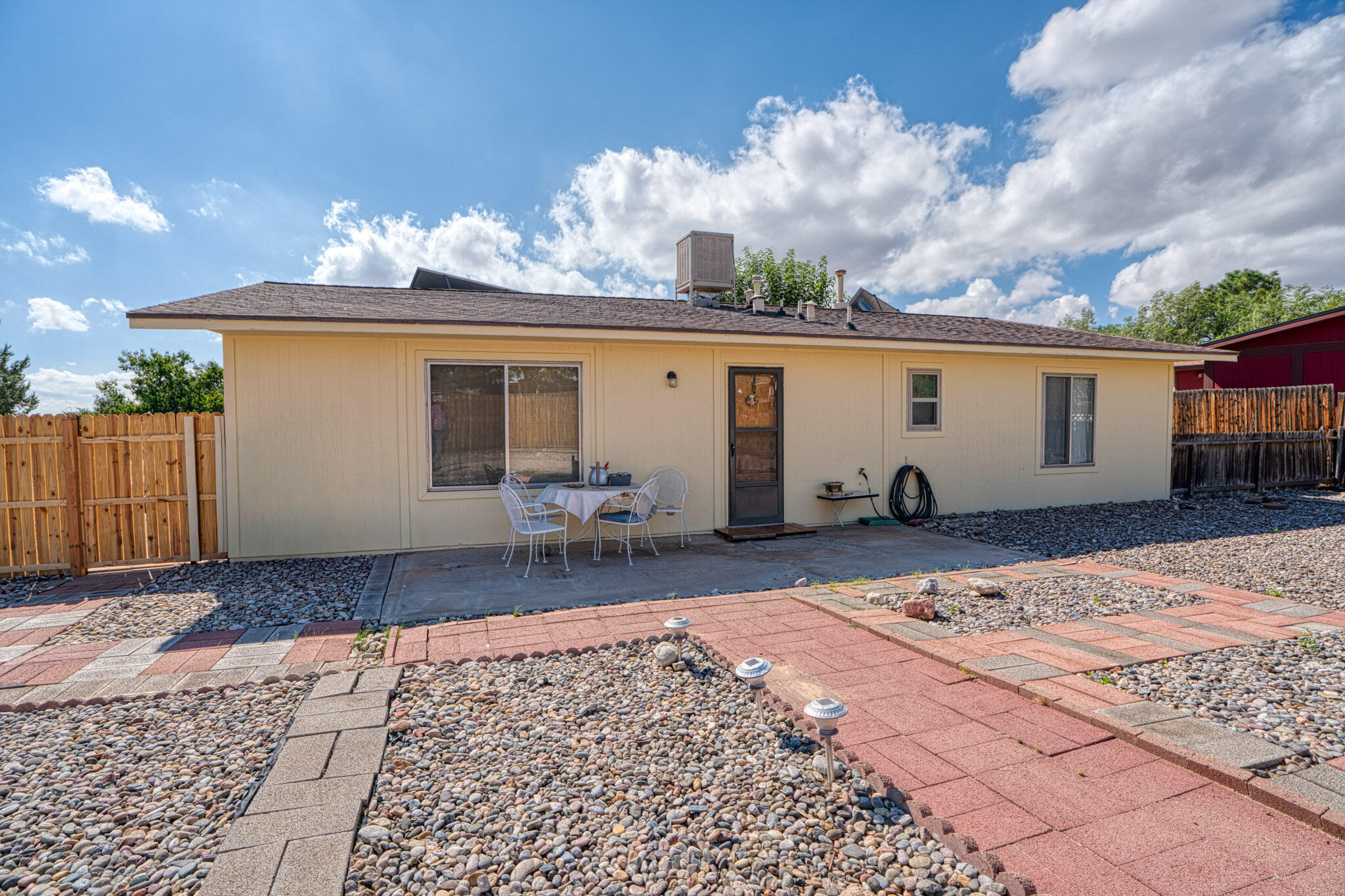 1725 Geraldine Place SE