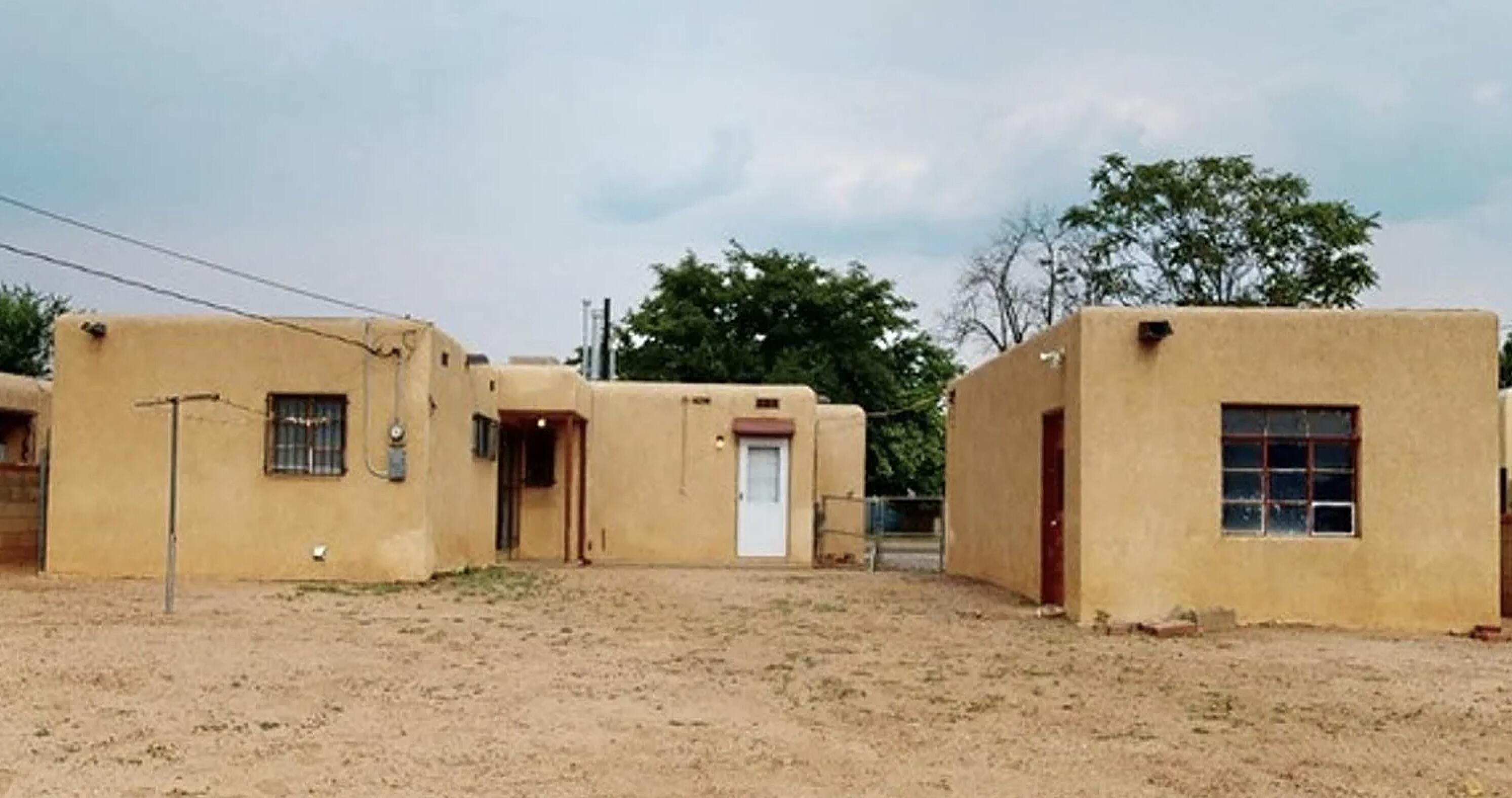 2407 Alvarado Drive NE