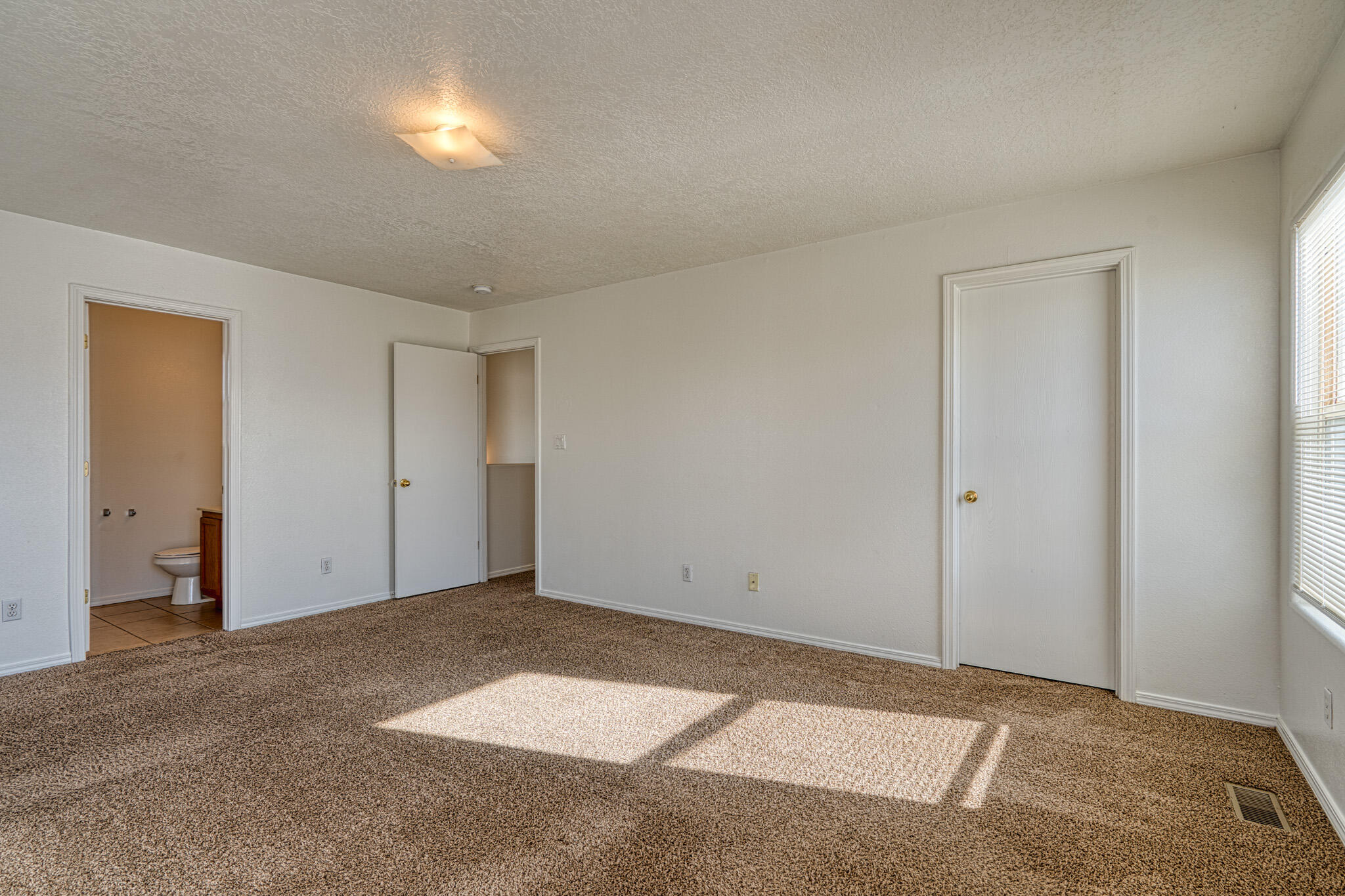 8308 Tangerine Place NW