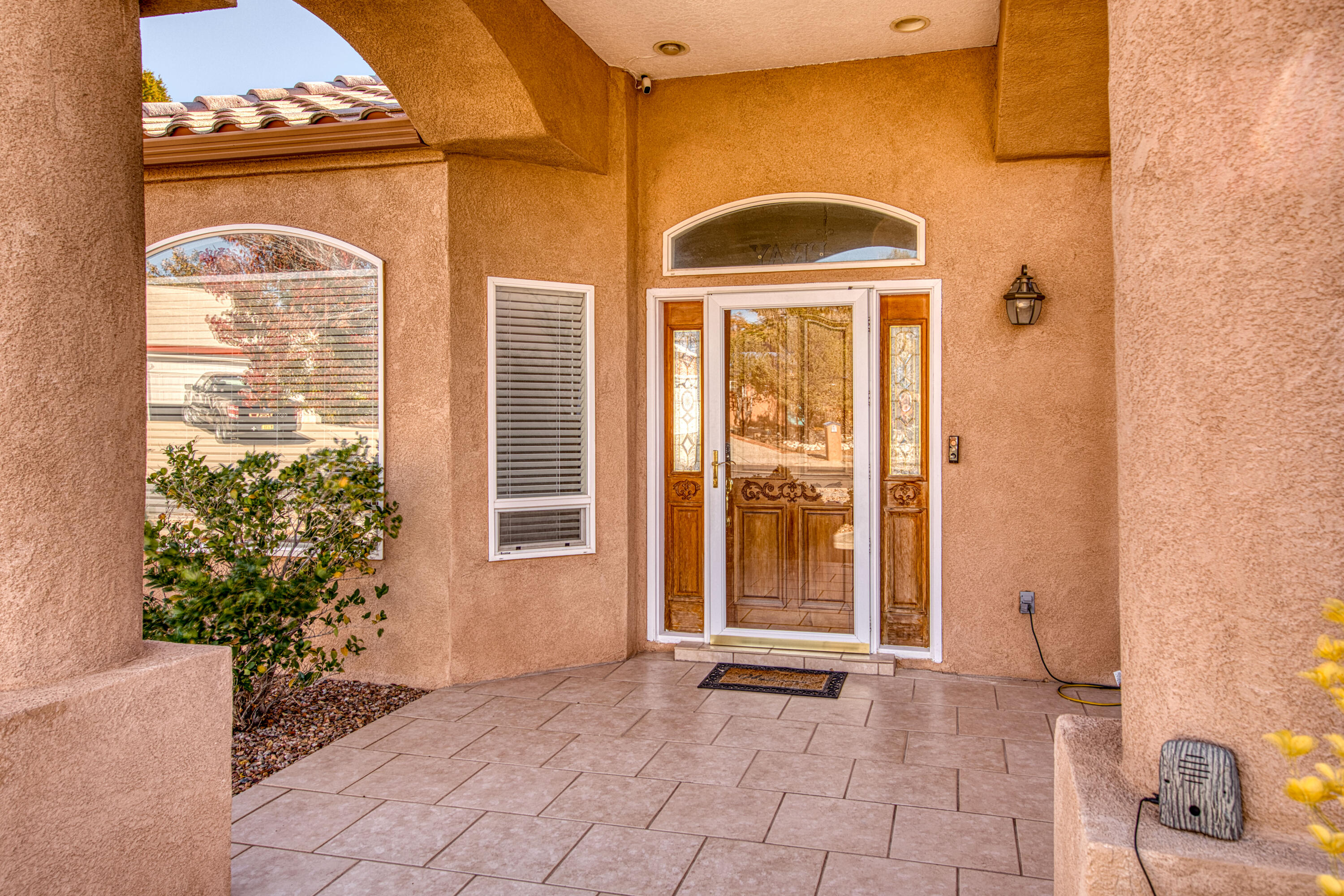 6732 Mariposa Place NW